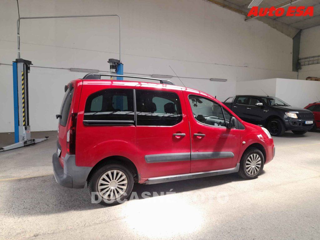 Citroën Berlingo, 1.2T,XTR,panorama - fotka 2