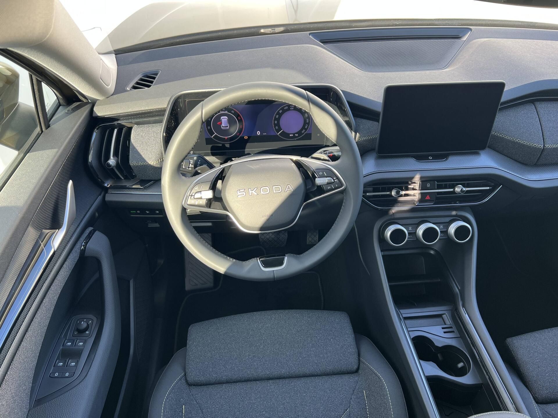 Škoda Kodiaq, Selection 7 DSG 2,0TDI - fotka 4