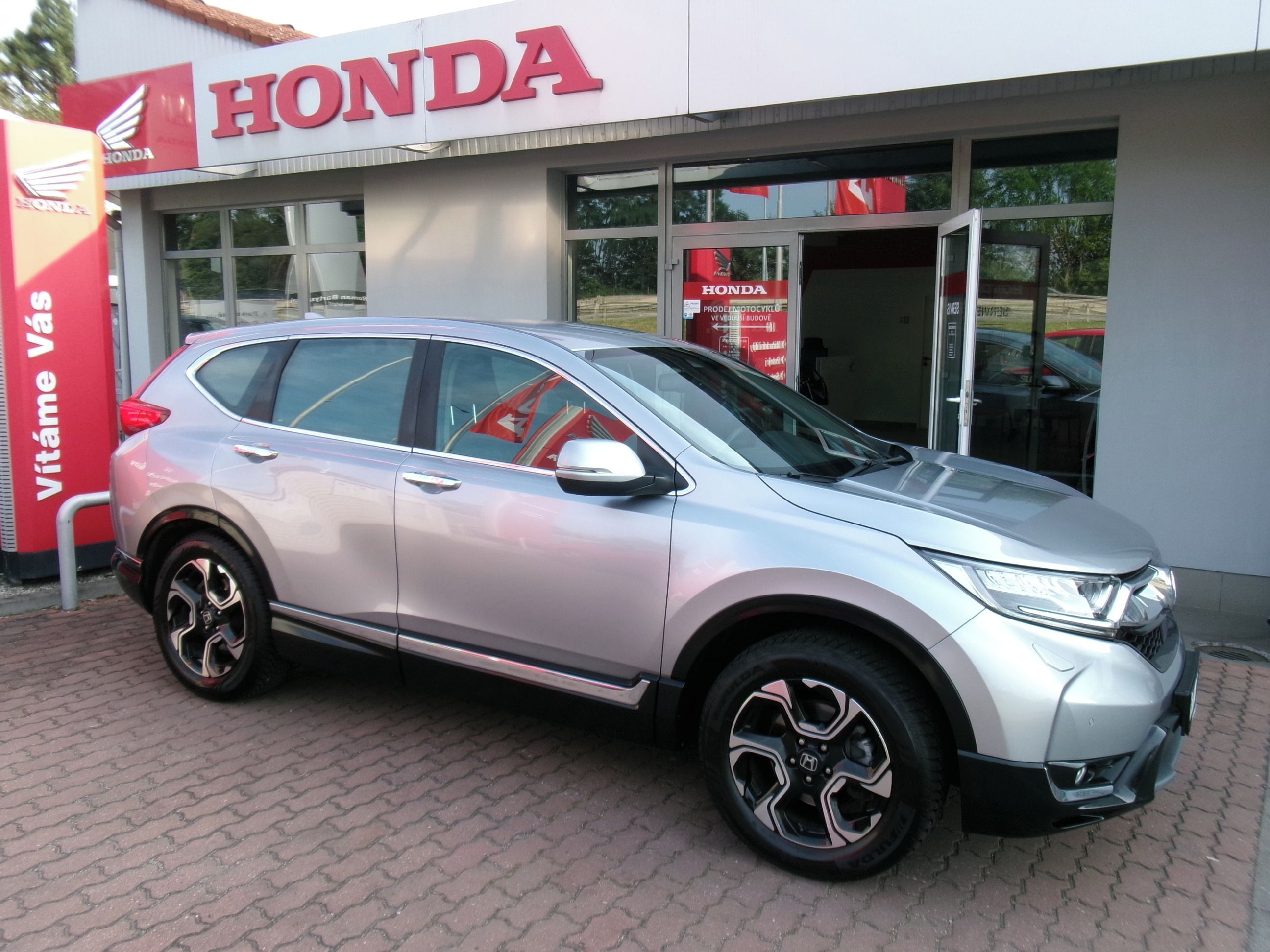 Honda CR-V, 172PS MT ELEGANCE PLUS, ČR