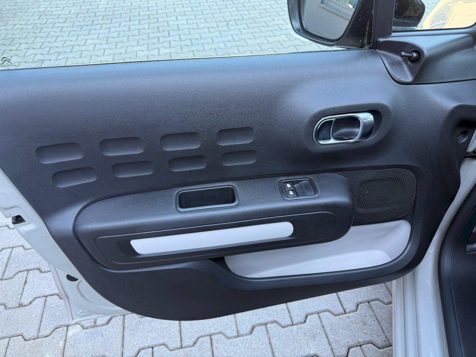 Citroën C3, 1.2 61KW/83PS - fotka 6
