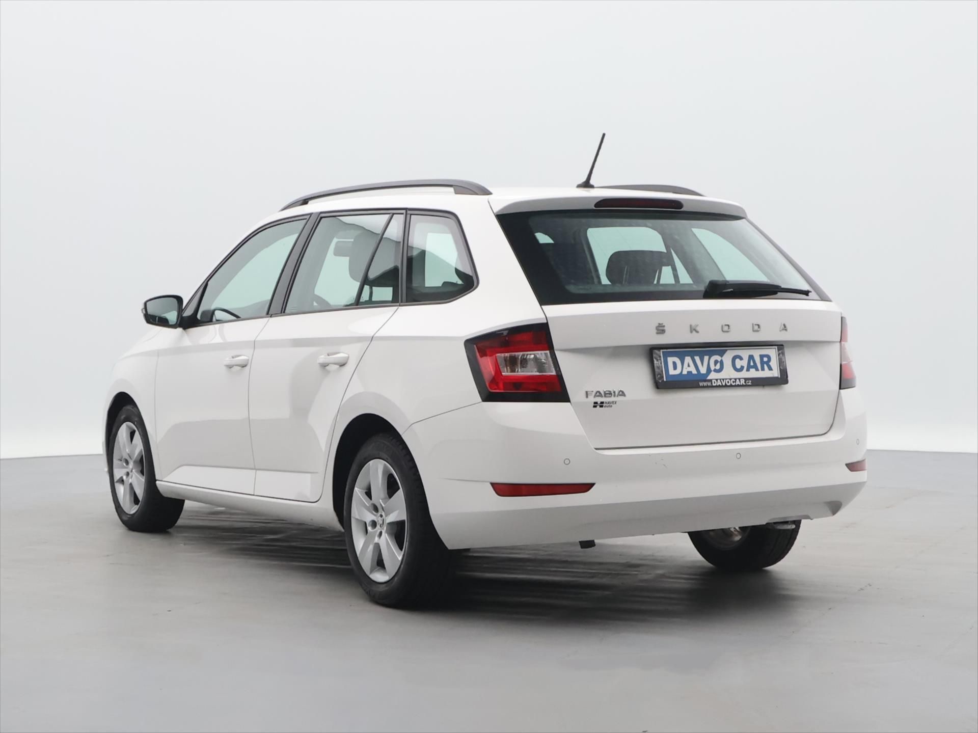 Škoda Fabia, 1,0 TSI 70kW Ambition CZ DPH - fotka 5