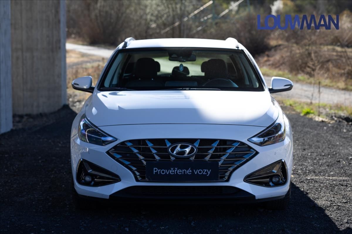 Hyundai i30, 1,5 T-GDI Smart MHEV - fotka 4