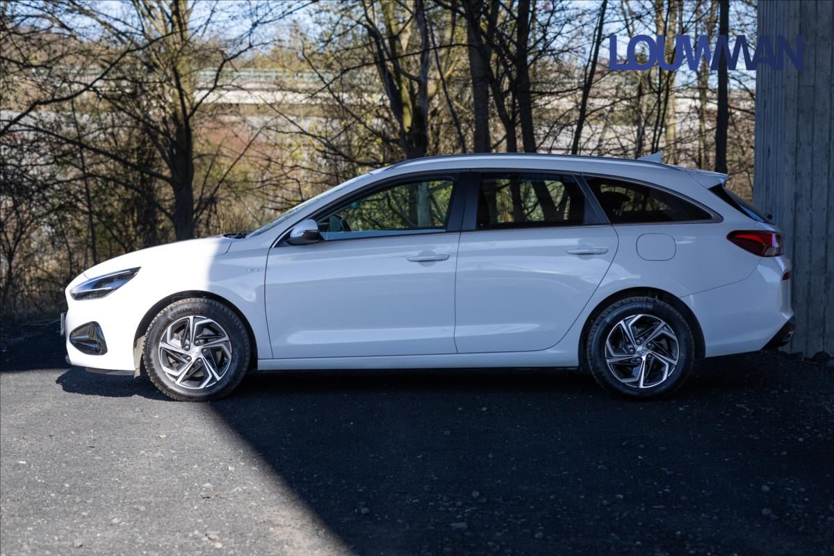 Hyundai i30, 1,5 T-GDI Smart MHEV - fotka 3
