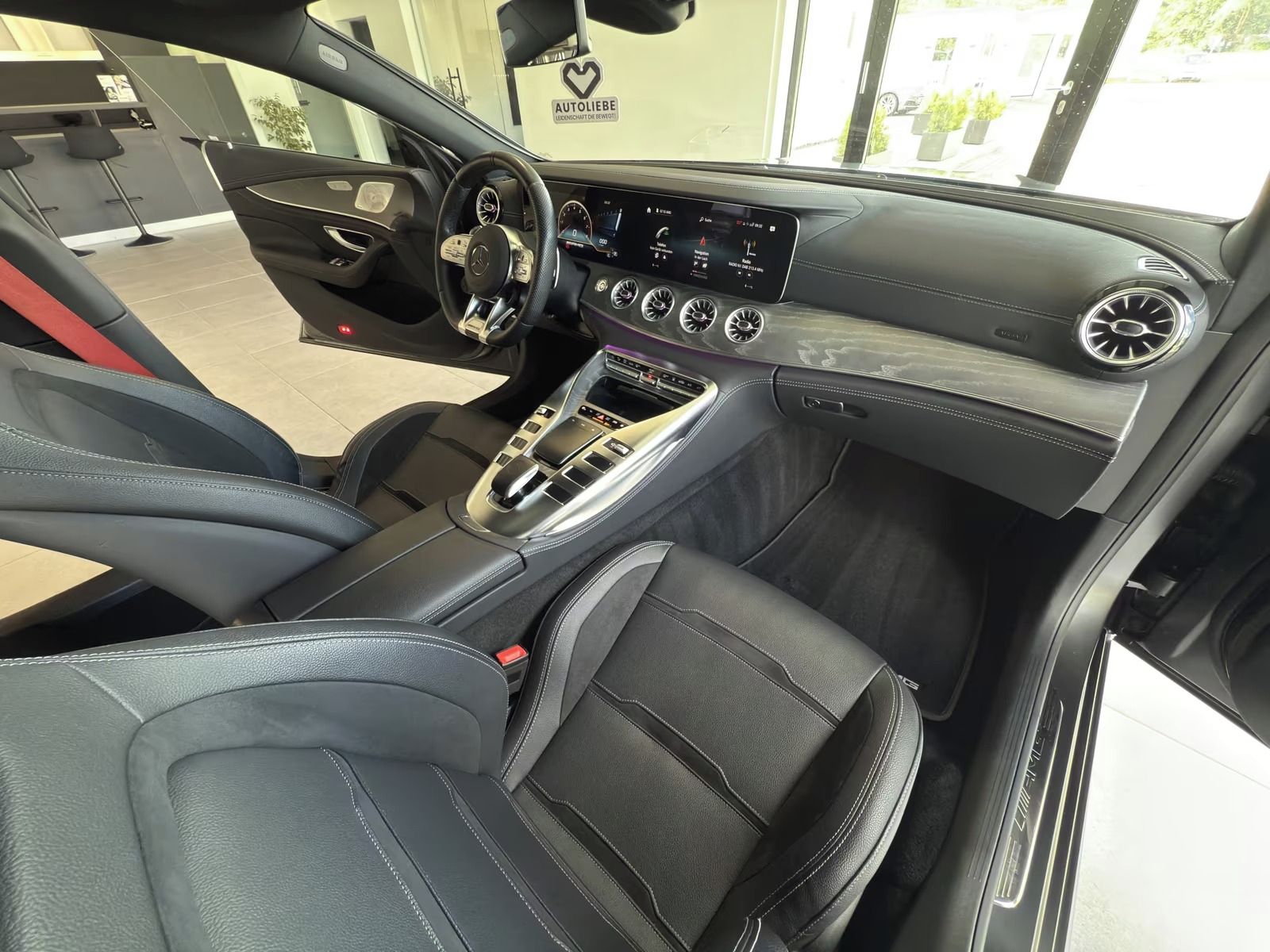 Mercedes-Benz AMG GT - fotka 6