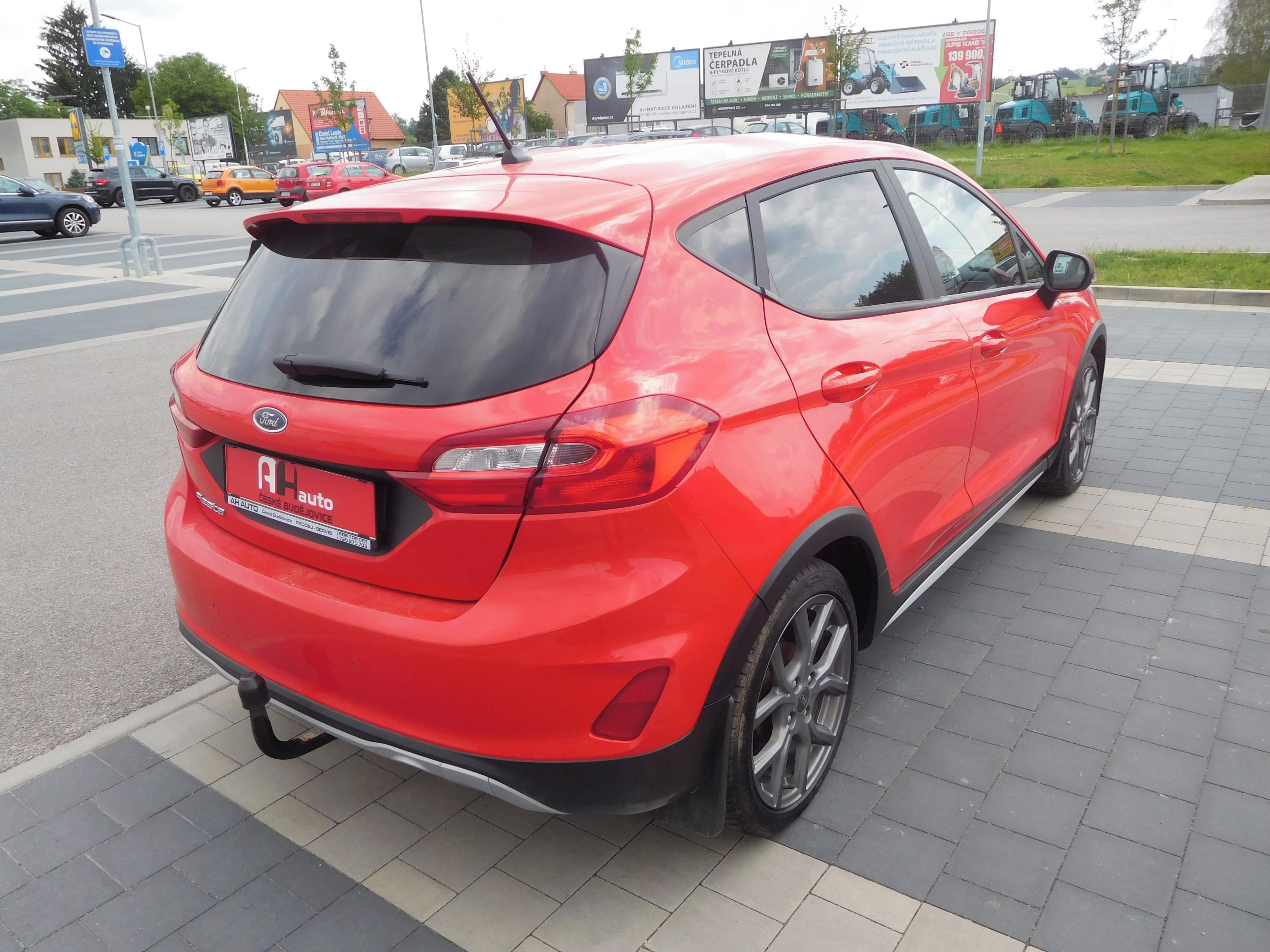 Ford Fiesta, 1.0 EB Active,63kW, TOP Výbava - fotka 3