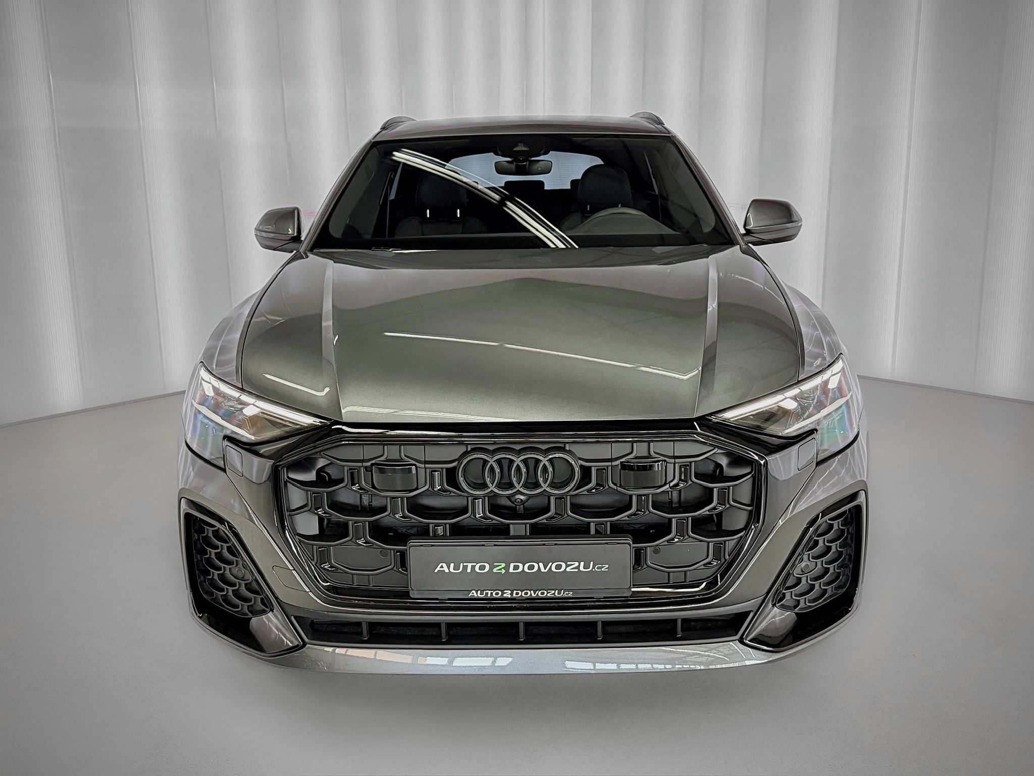 Audi Q8, 50TDI QUATTRO S-LINE, WEBASTO - fotka 2