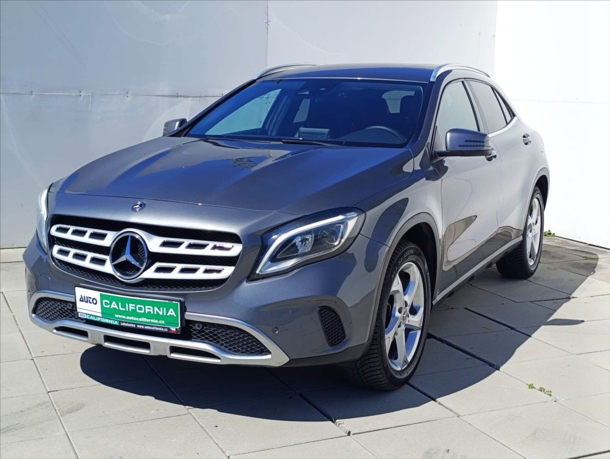 Mercedes-Benz GLA, 2,2 200d Kamera Navi Kůže LED - fotka 2