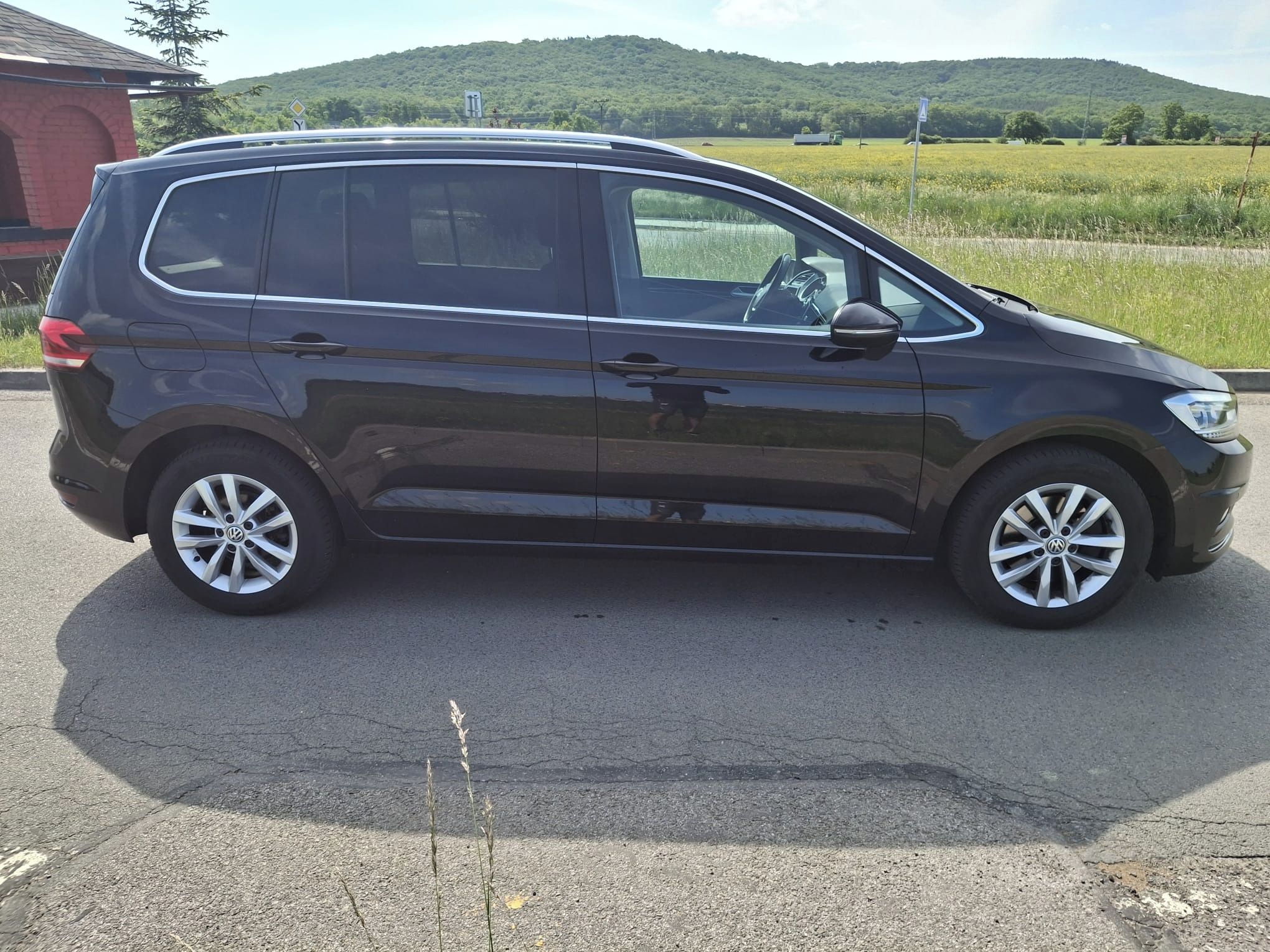 Volkswagen Touran, 1.4 TSI 110KW,DSG,EL.OKNA,ALU - fotka 6