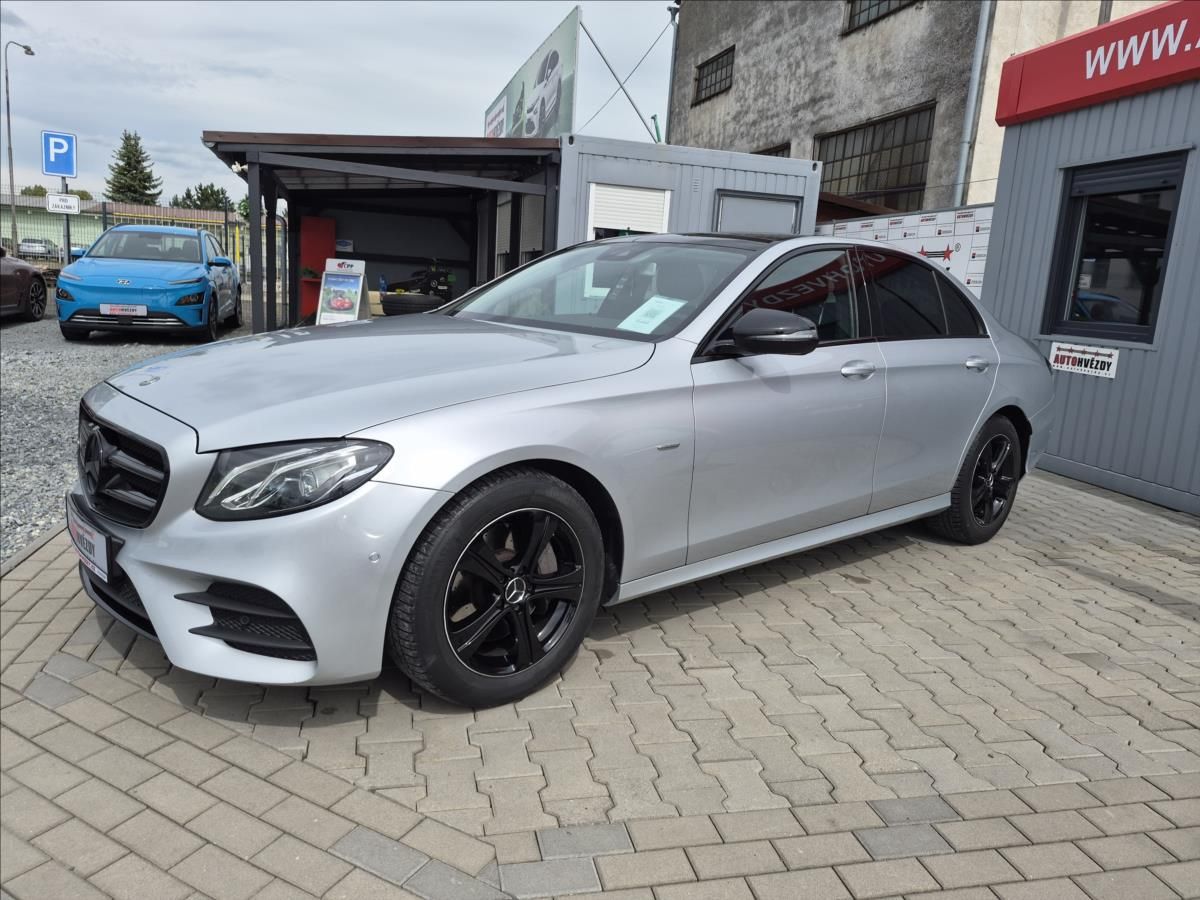 Mercedes-Benz Třídy E, 220d AMG PŘÍPRAVA - fotka 4