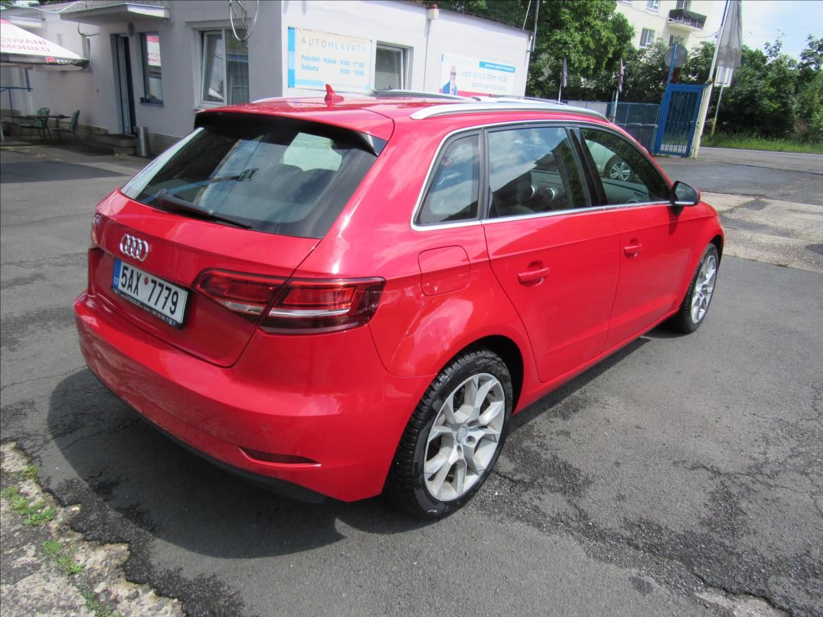Audi A3, 1,6 TDI 81kW Sportback Automat - fotka 6