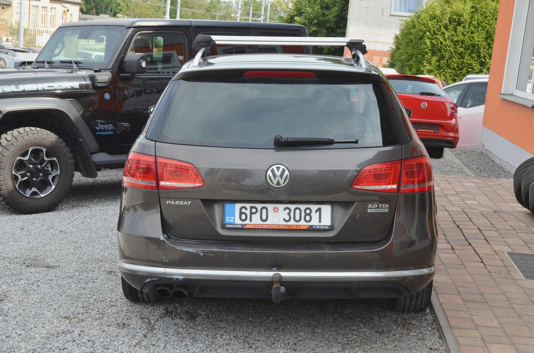 Volkswagen Passat, 2.0 TDi 103kW Highline / ČR - fotka 5
