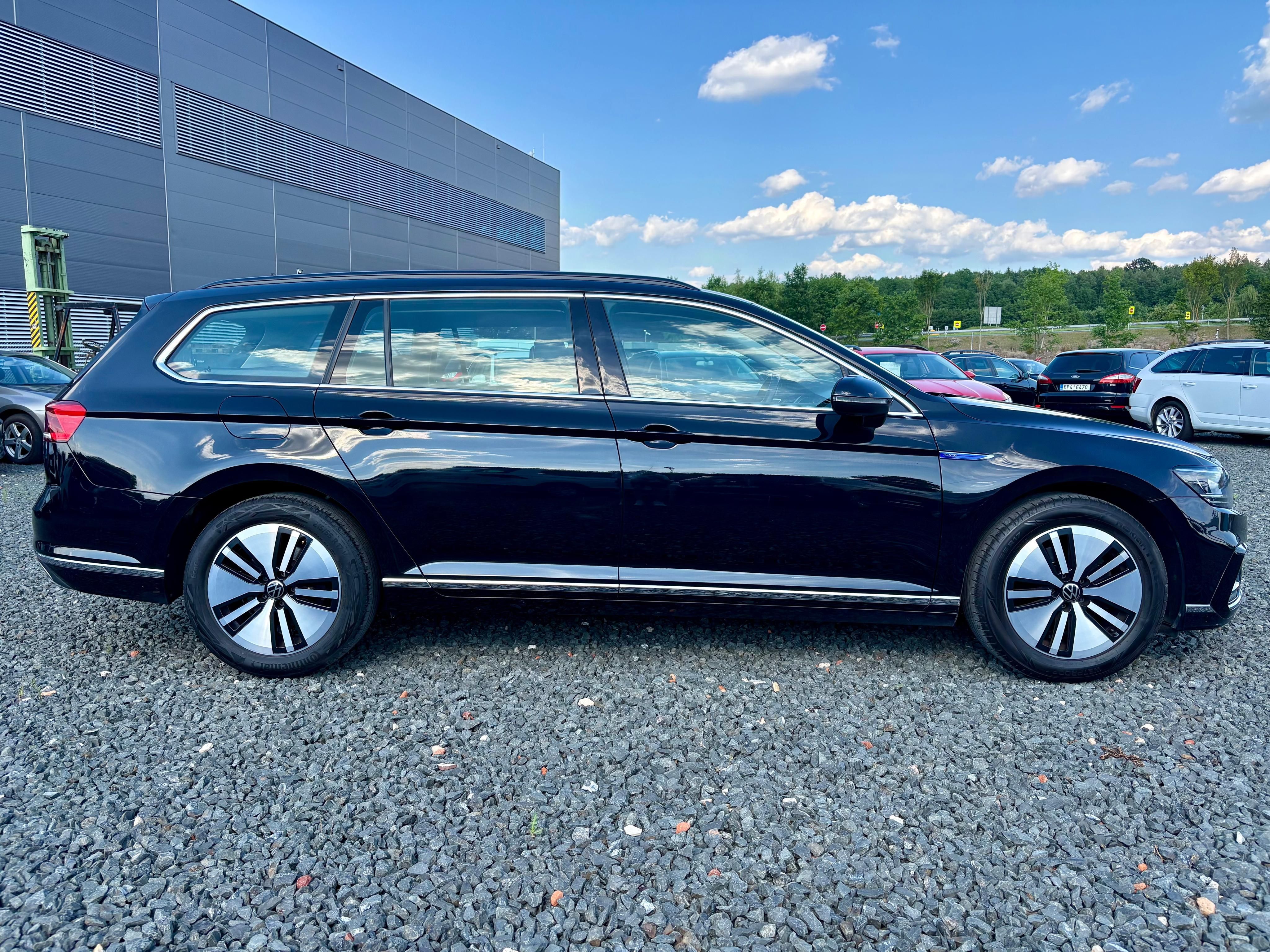 Volkswagen Passat, 1.4GTE 160kw DSG DPH - fotka 4