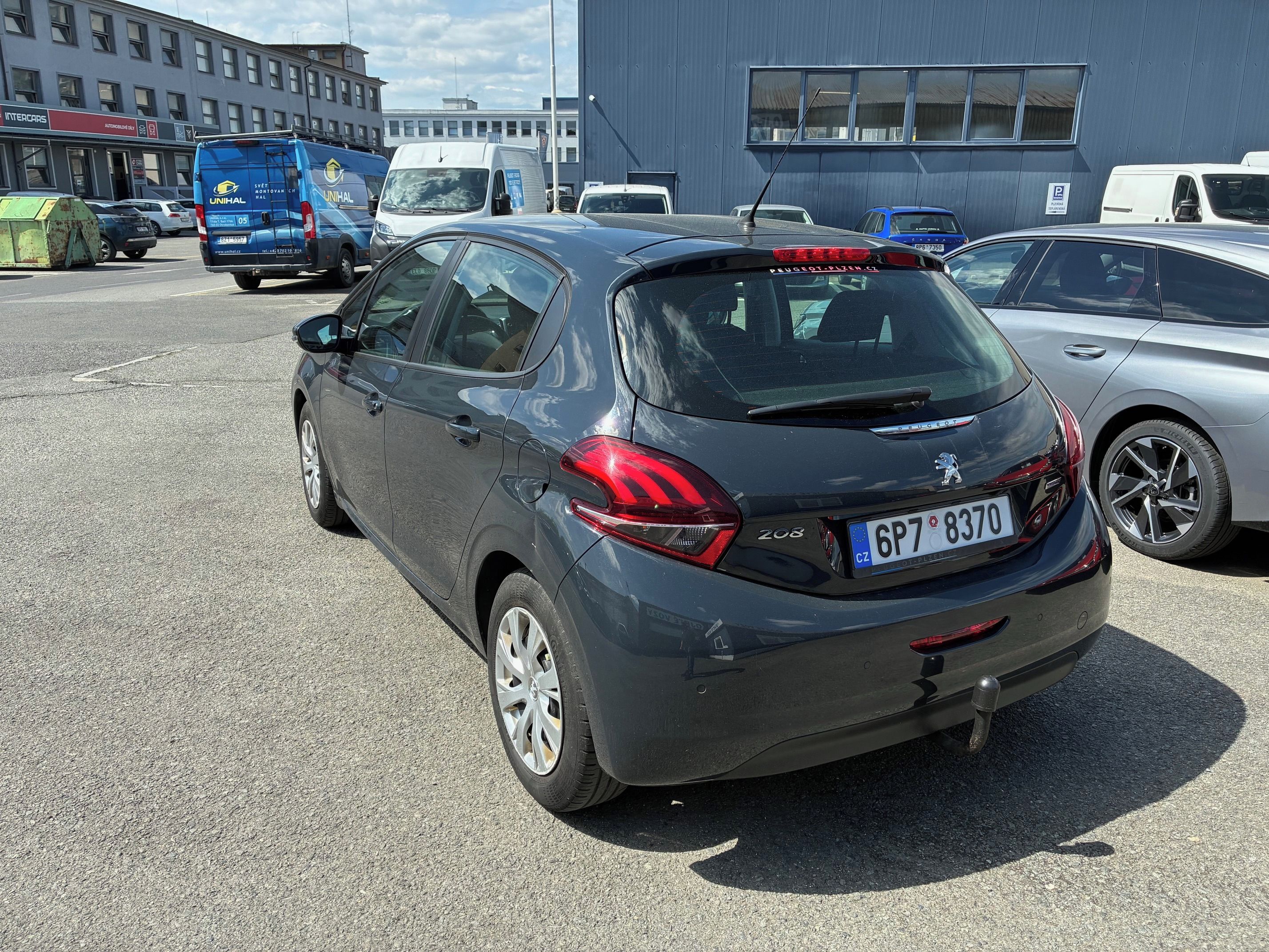 Peugeot 208, Active 1,2 Pure Tech 82k 1.maj - fotka 4