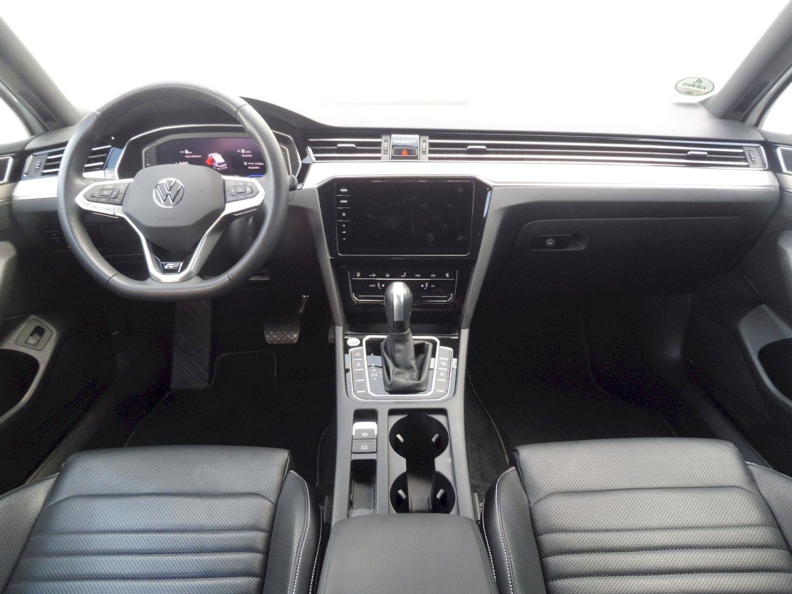 Volkswagen Passat Variant, Elegance 2,0 TDI 147kW DSG 4MO - fotka 5