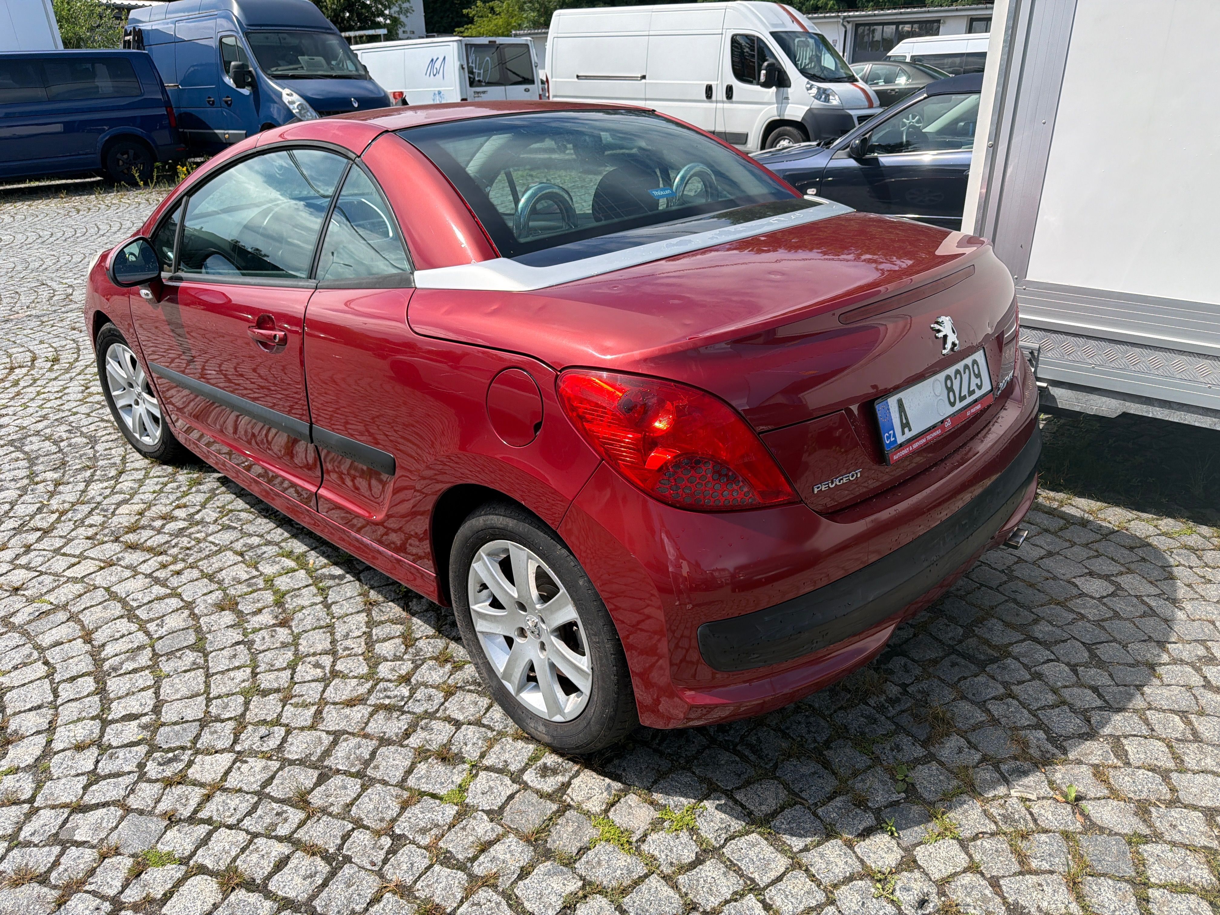 Peugeot 207 - fotka 2