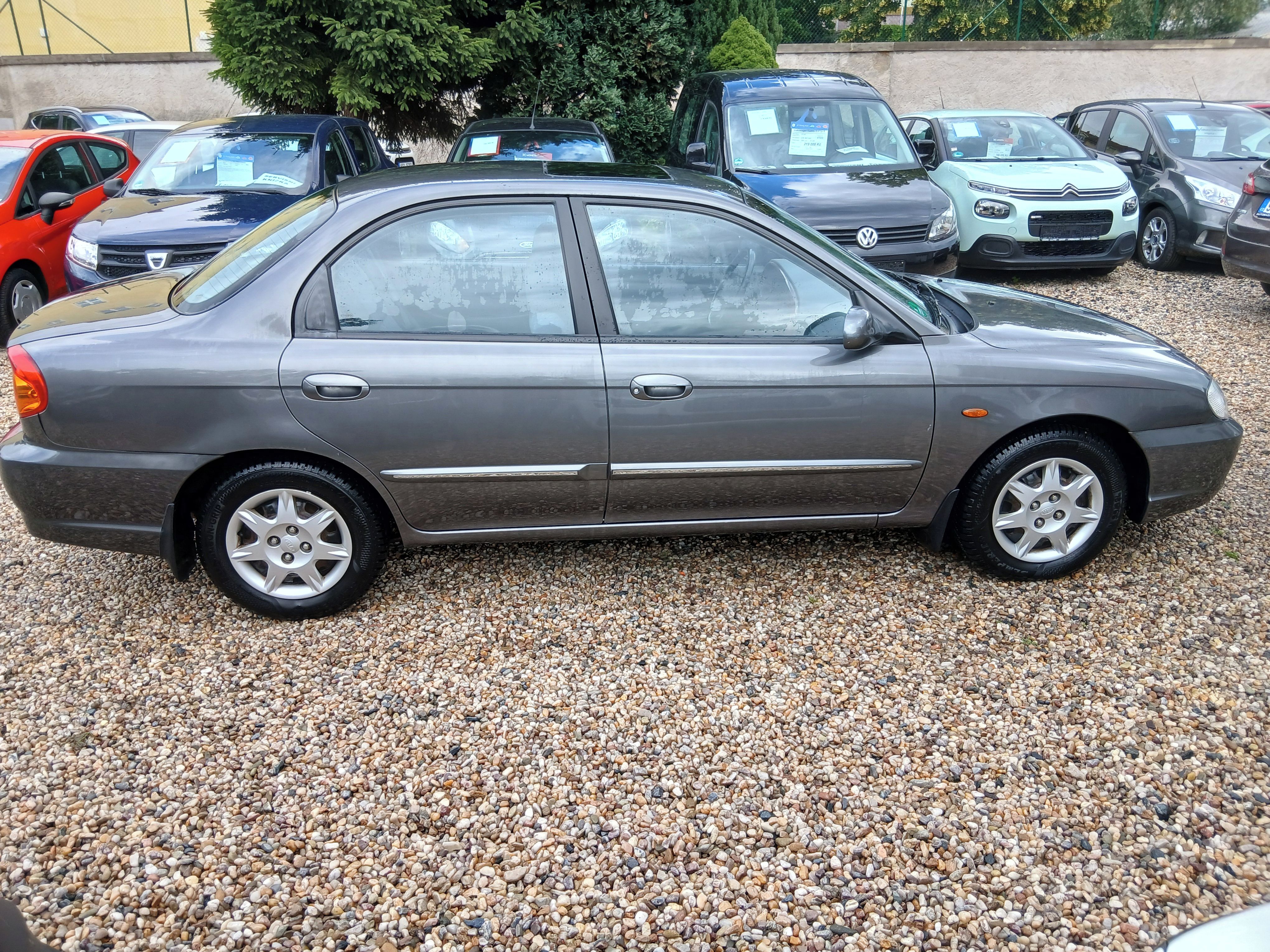 Kia Shuma, 1.6i 75KW Naj:93.350Km Automat - fotka 4