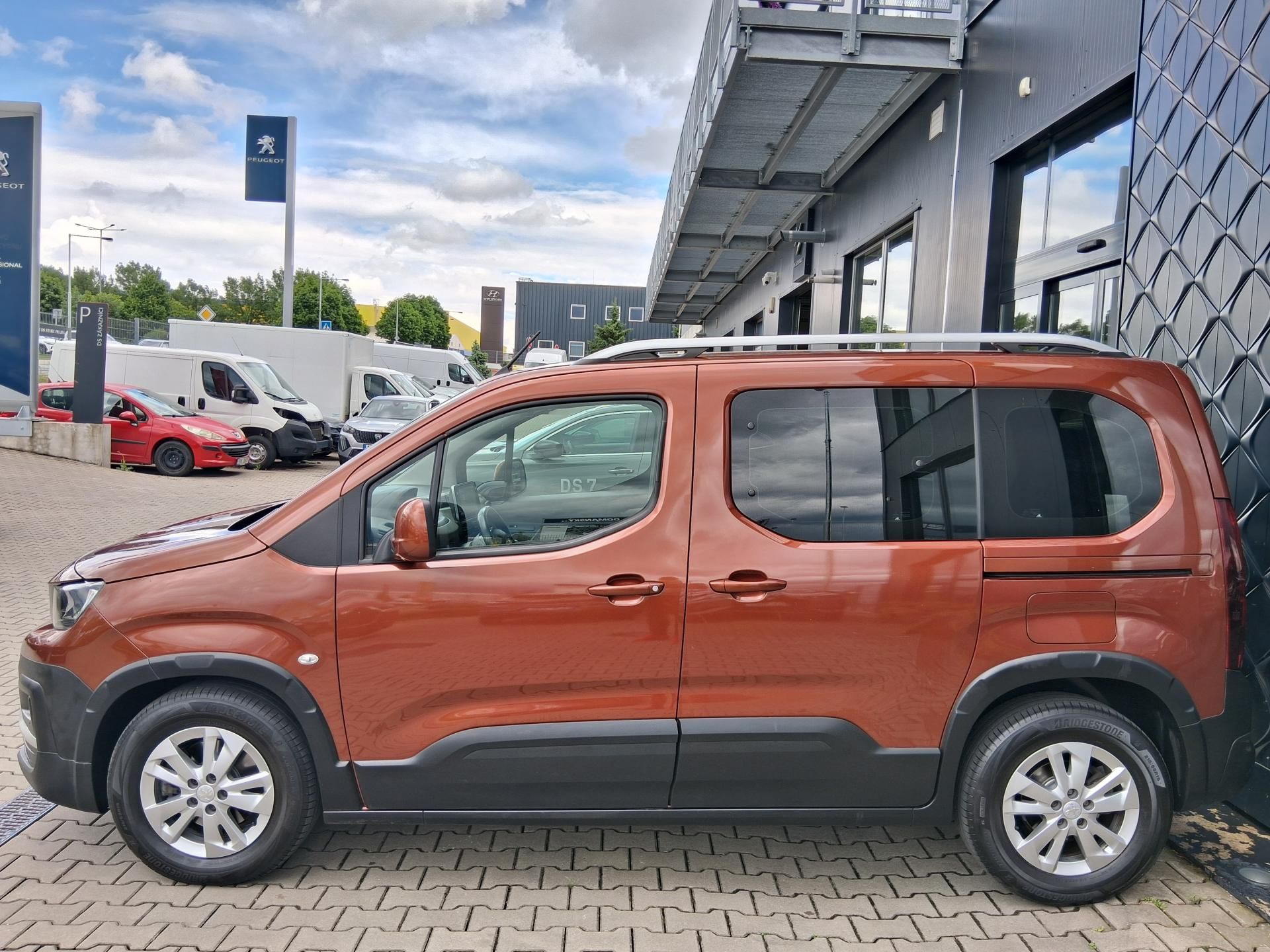 Peugeot Rifter, ACTIVE 1.2 PT 81 kW - fotka 4