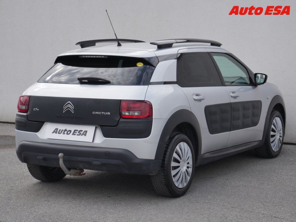 Citroën C4 Cactus, 1.2 VTi,ČR,AC,TZ - fotka 4