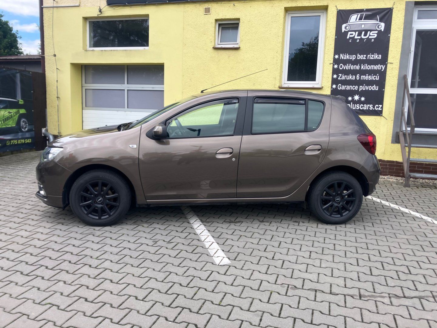 Dacia Sandero, 1,0i (54kW)*NÍZKÝ NÁJEZD KM* - fotka 6