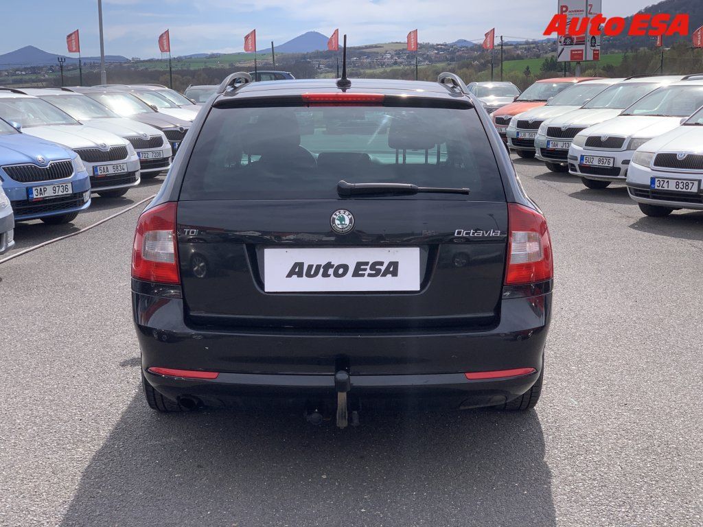 Škoda Octavia, 1.6 TDi,AC - fotka 5