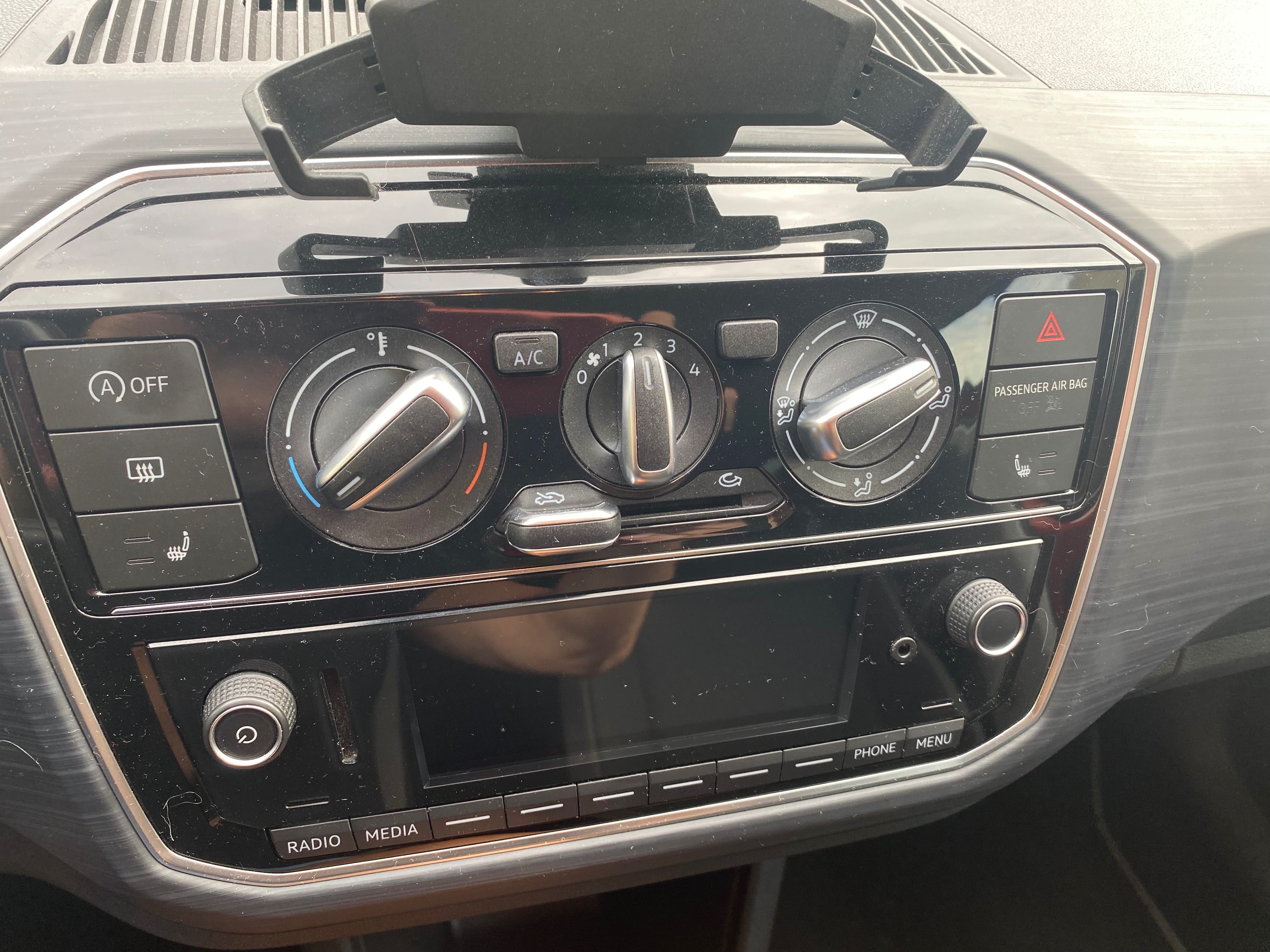 Volkswagen Up!, Cross tsi - fotka 4