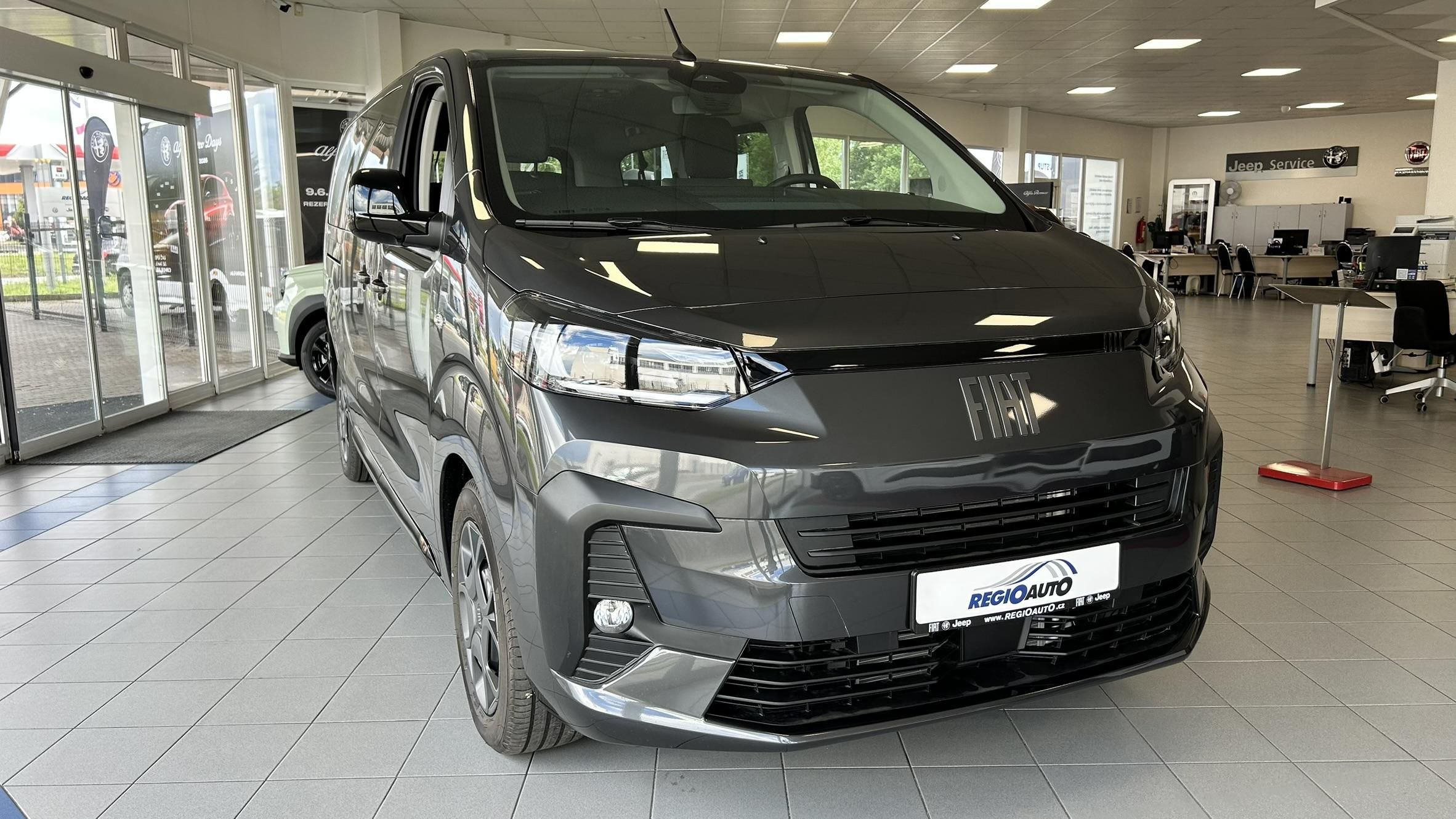 Fiat Ulysse, 2.2MTJ 180k 8AT L3 - fotka 2
