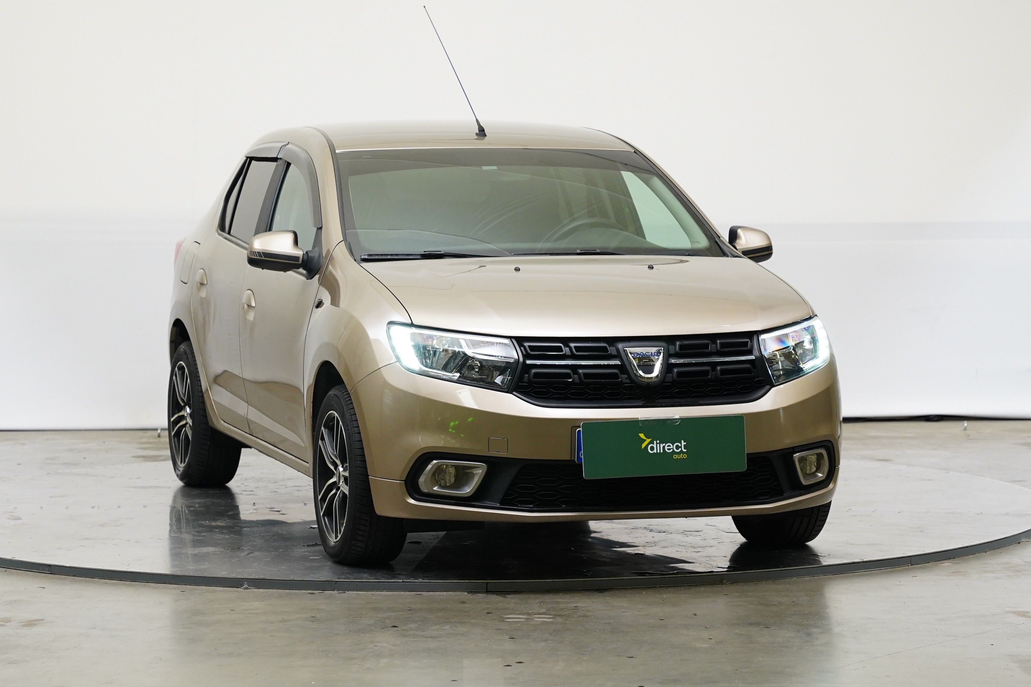 Dacia Logan, 1.0 SCe 54 kW - fotka 3