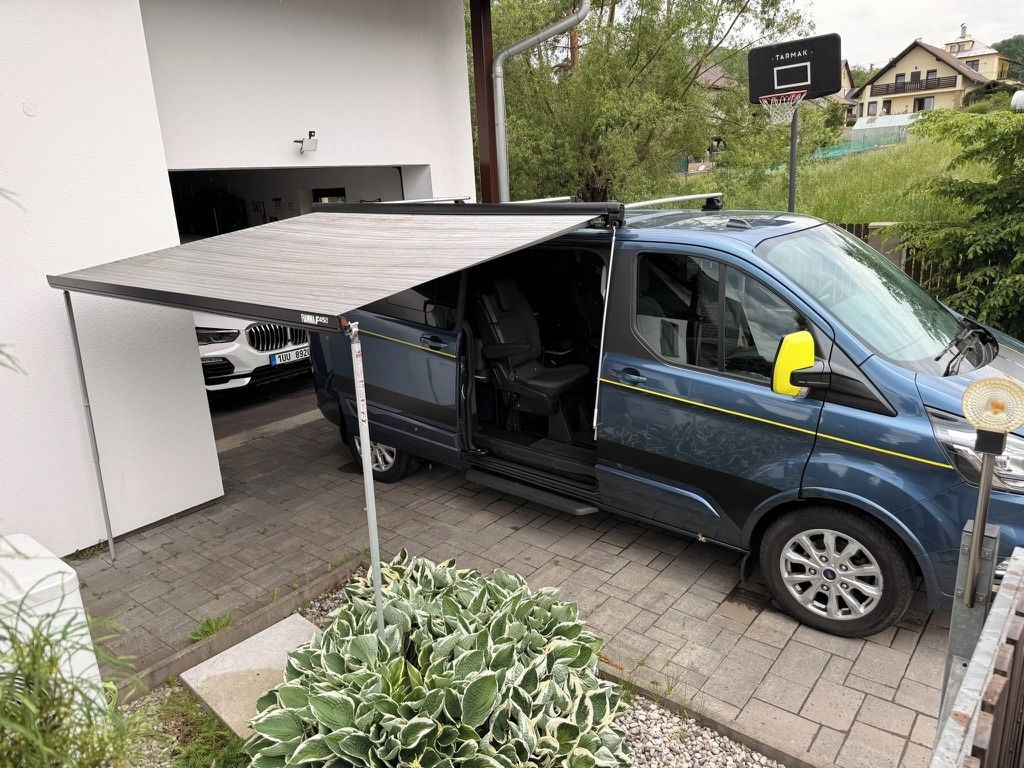 Ford Tourneo Custom, L2 Camper 110kw EcoBlue Hybrid - fotka 5