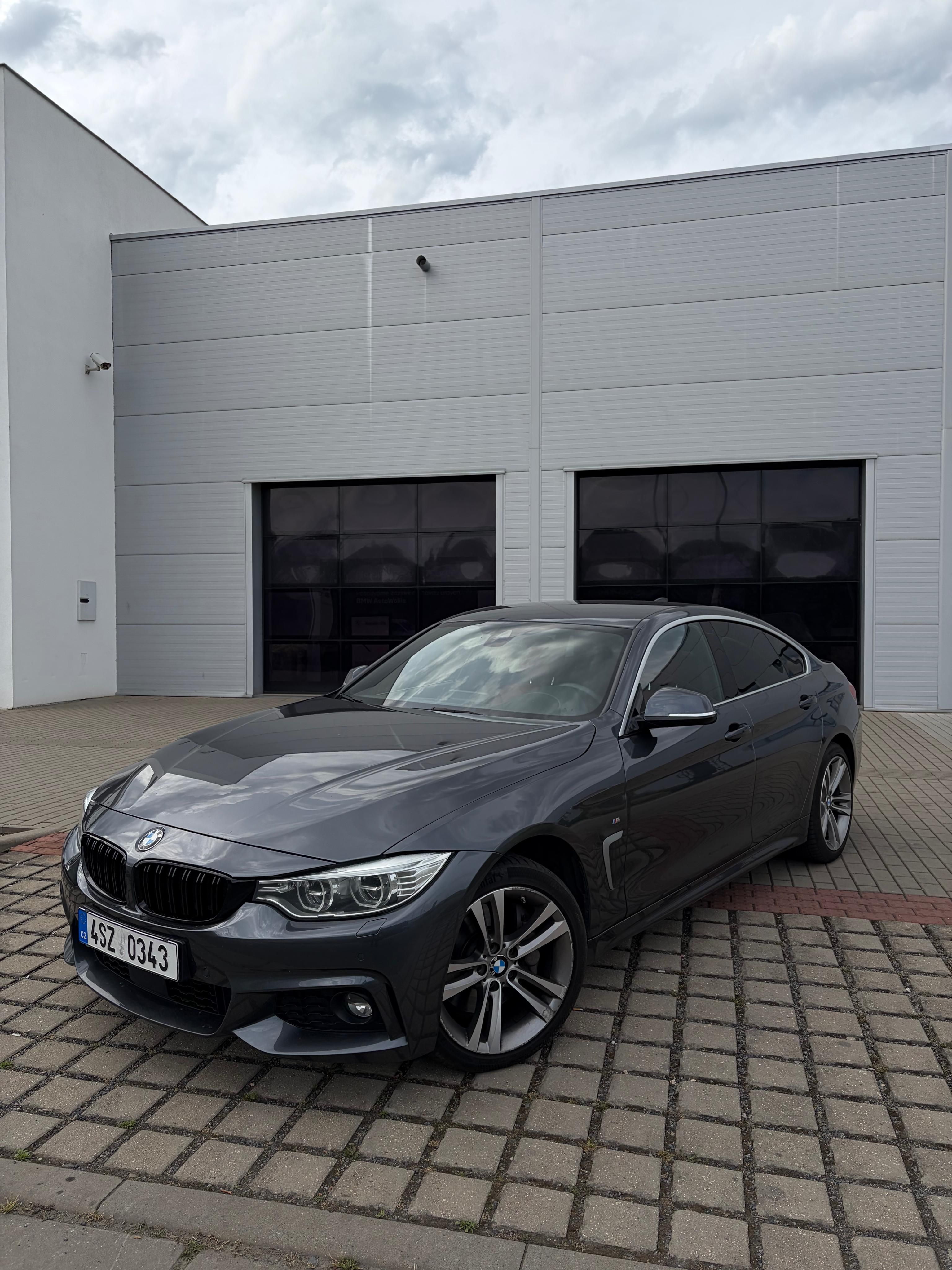 BMW Řada 4, BMW 440i DPH X-Drive ČR