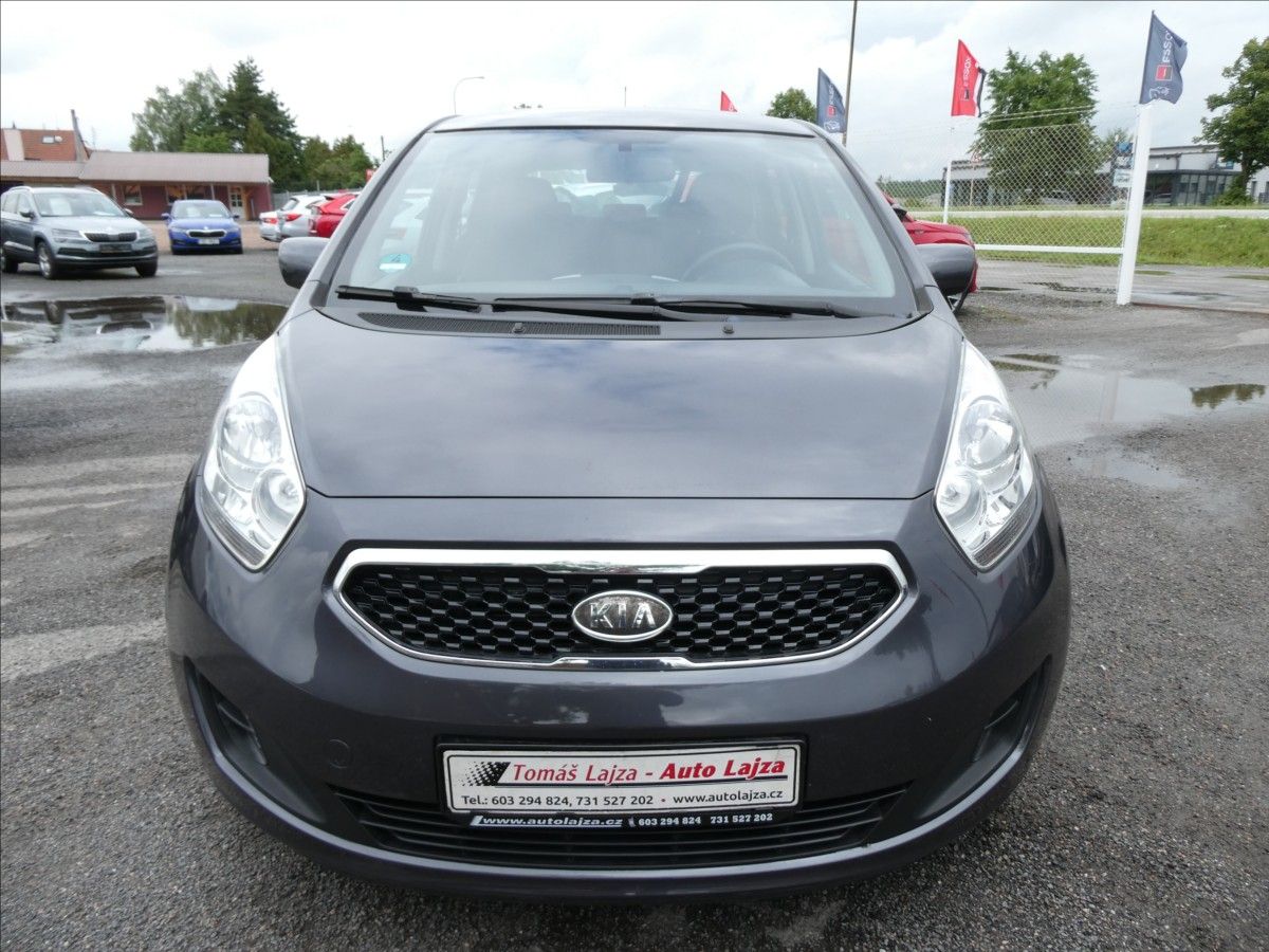 Kia Venga, 1,6 i 92kW klima,2x kola,závěs - fotka 2