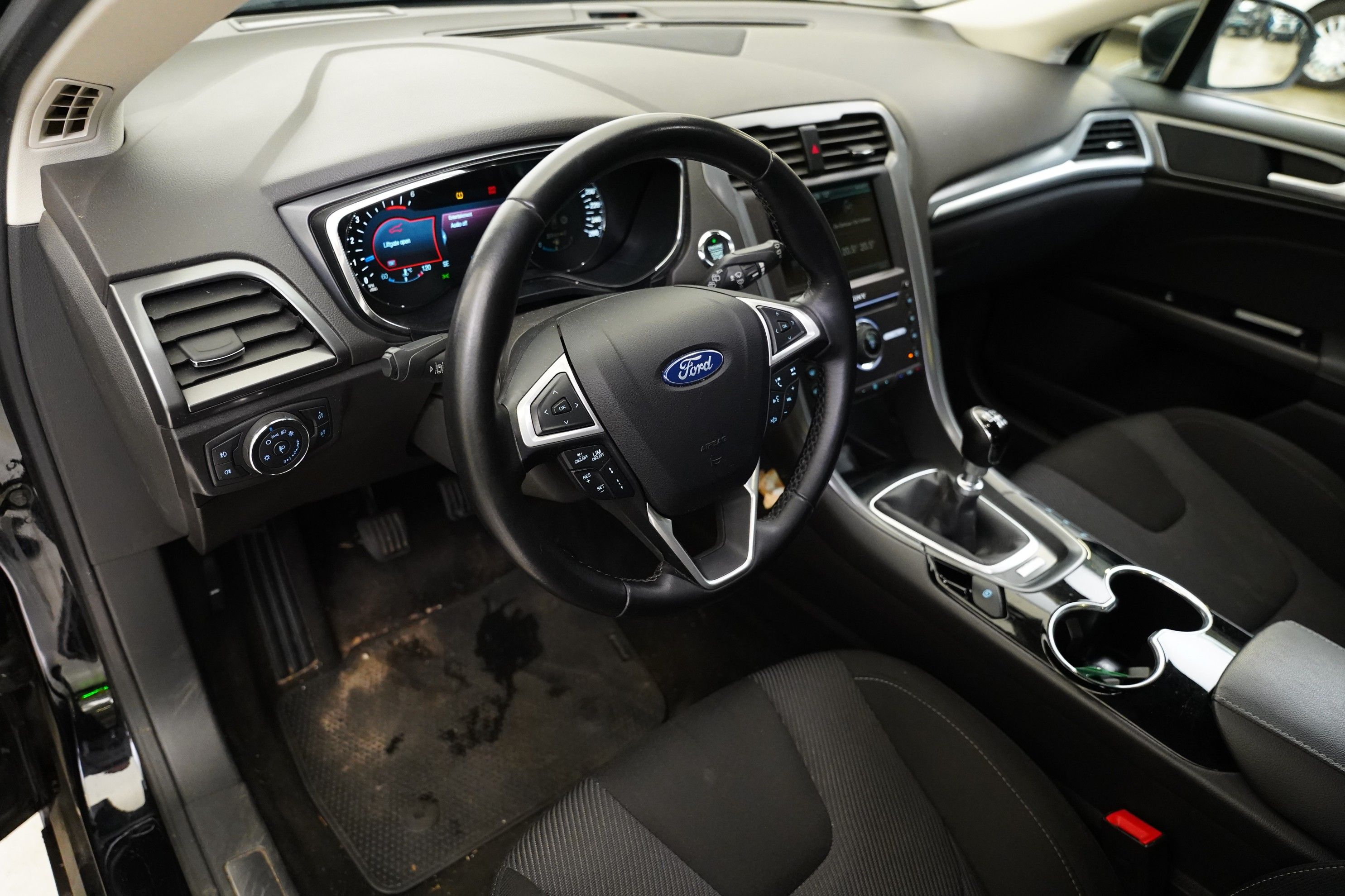 Ford Mondeo, 2.0 TDCi 110 kW Titanium - fotka 5