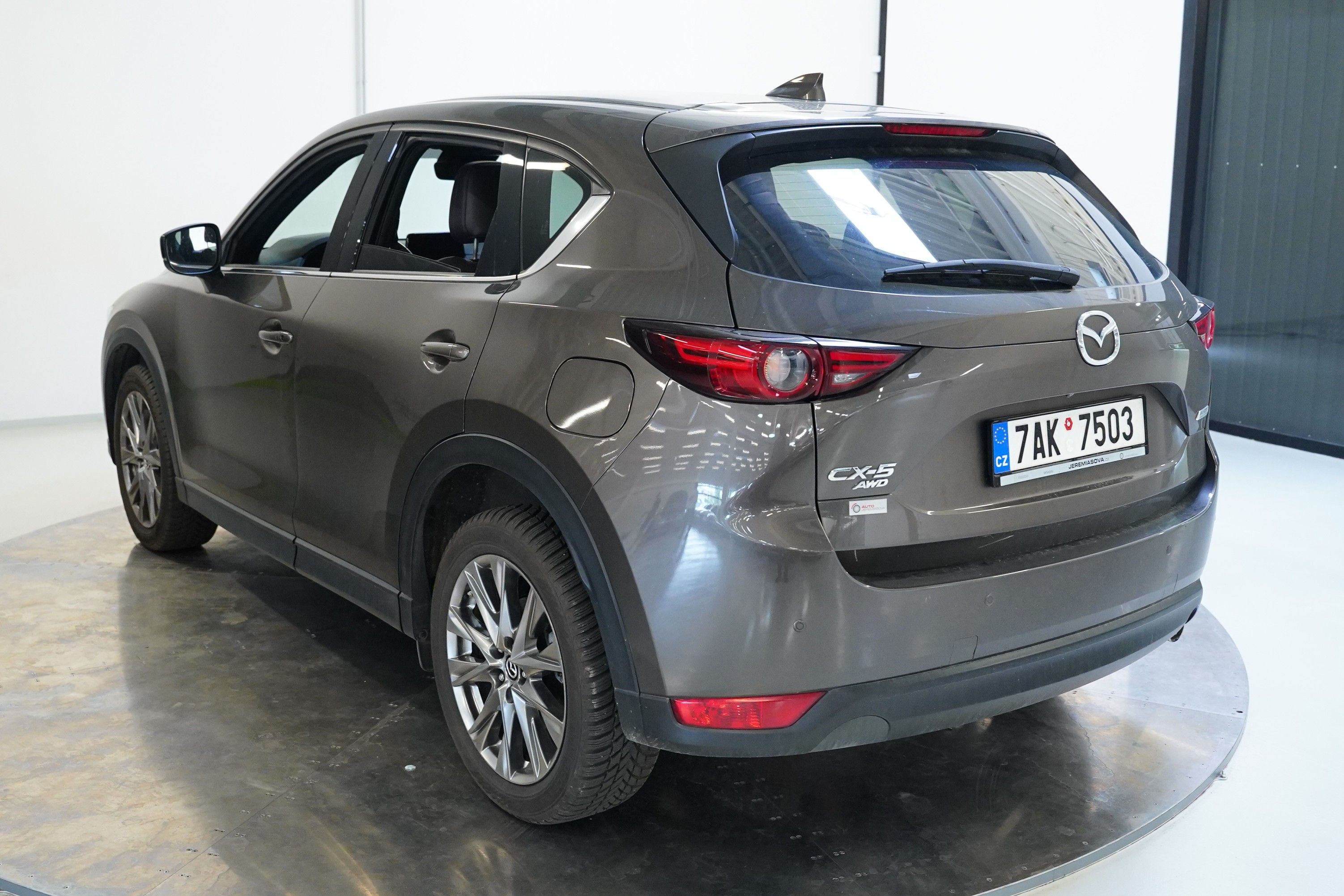 Mazda CX-5, 2.2 Skyactiv-D 135 kW AWD - fotka 2