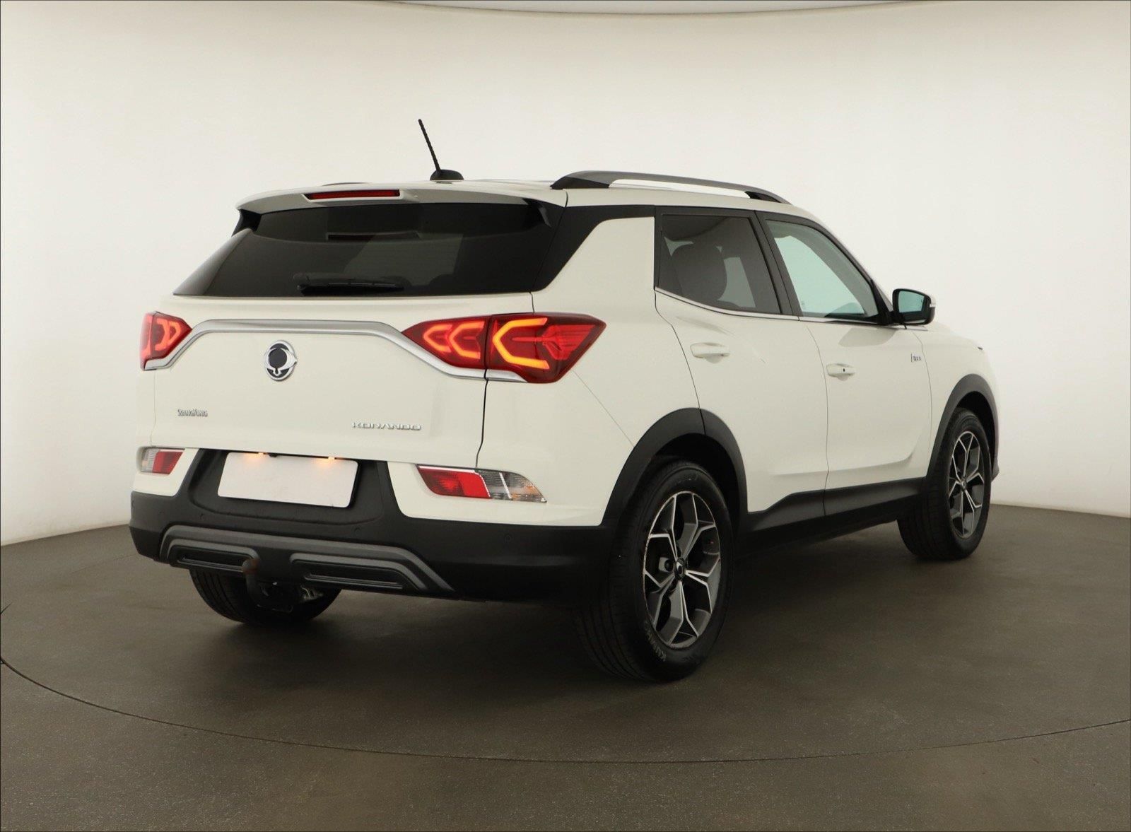 SsangYong Korando, 1.5 T-GDI, Záruka, Automat - fotka 5