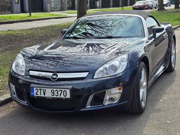 vzácný roadster