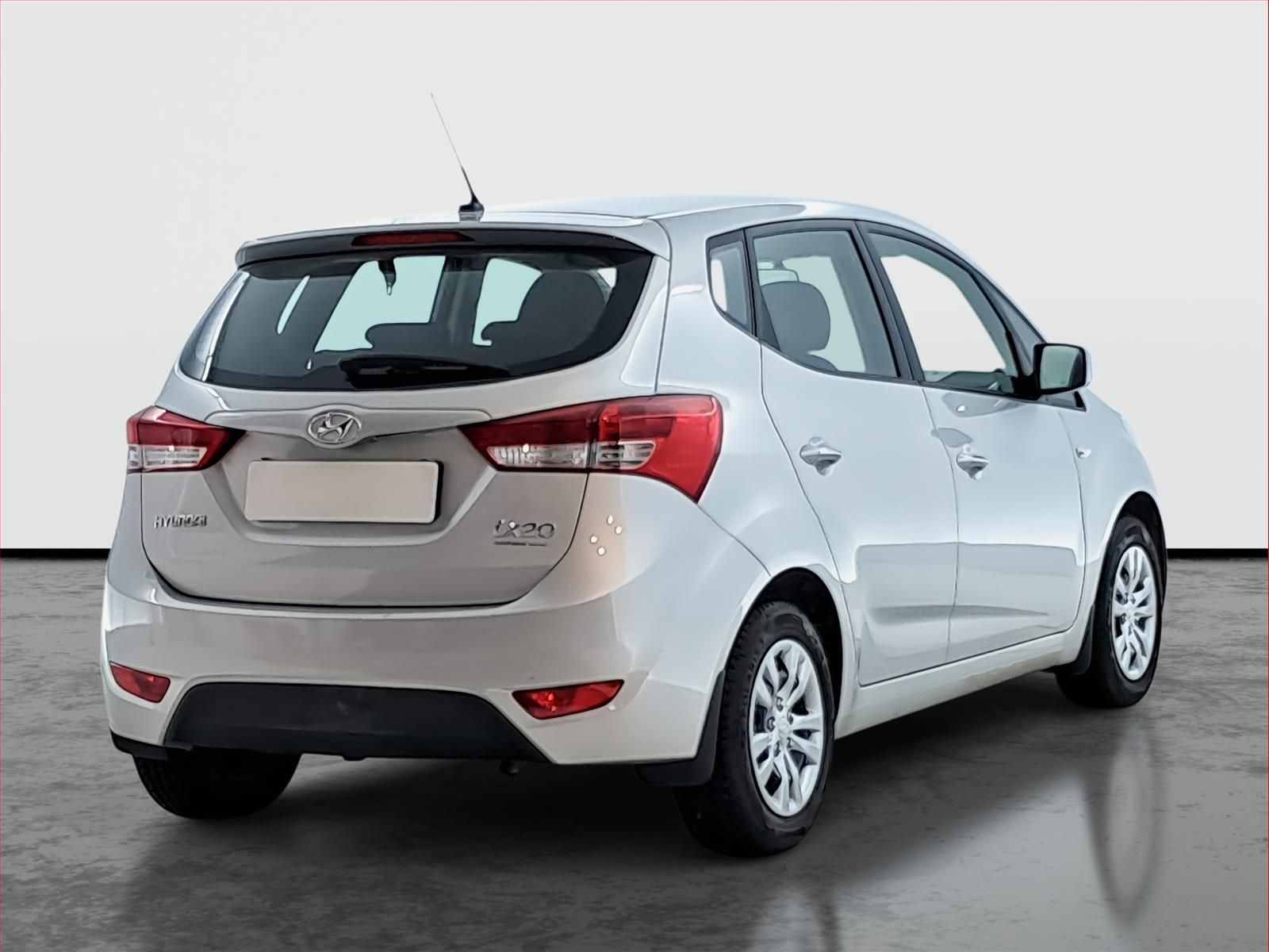 Hyundai ix20, 1.4 CVVT, ČR,1.maj - fotka 5