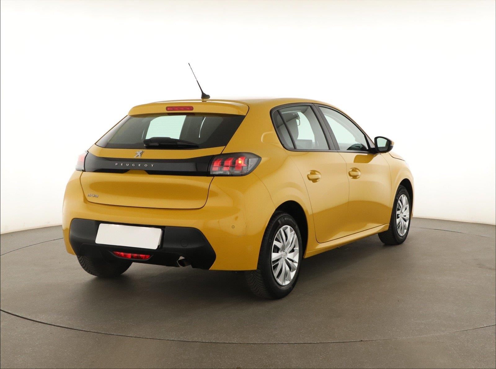 Peugeot 208, 1.2 PureTech, Serv.kniha, Navi - fotka 5