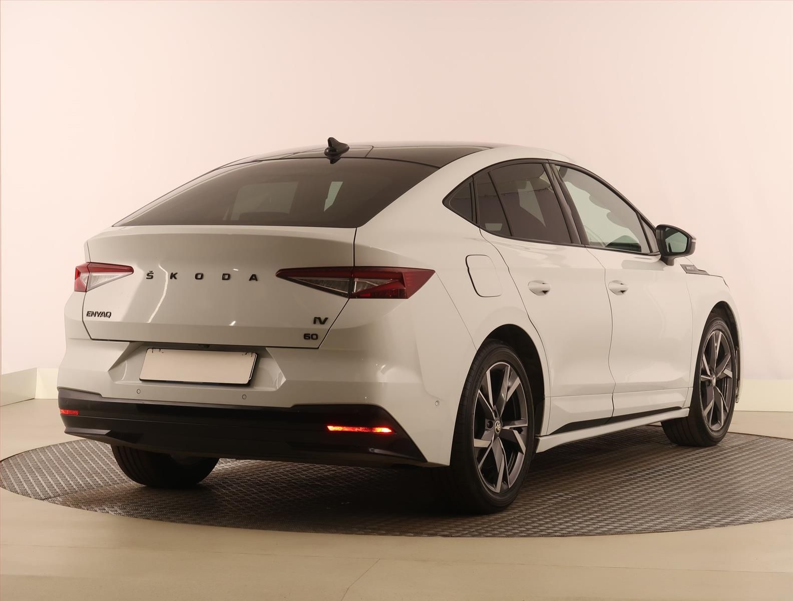 Škoda Enyaq Coupé, iV 60 (62 kWh), SoH 91% - fotka 5