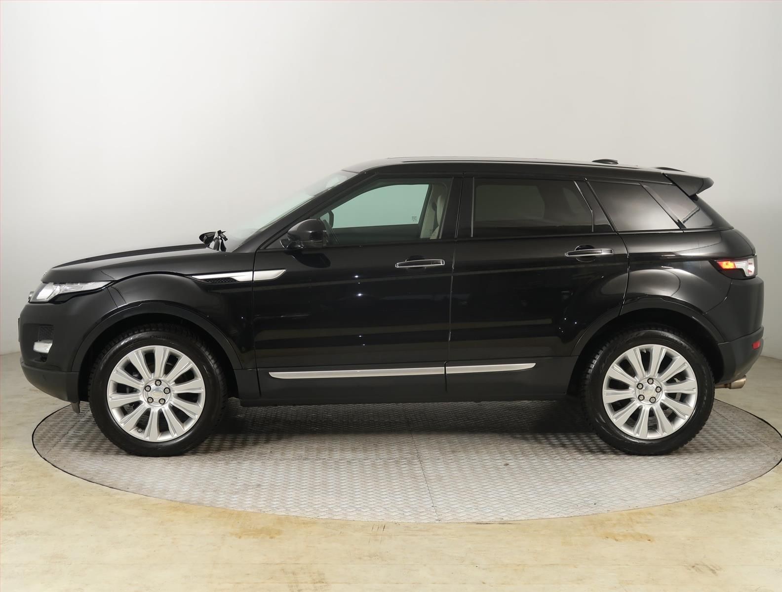 Land Rover Range Rover Evoque, SD4, 4X4, Automat, Serv.kniha - fotka 3