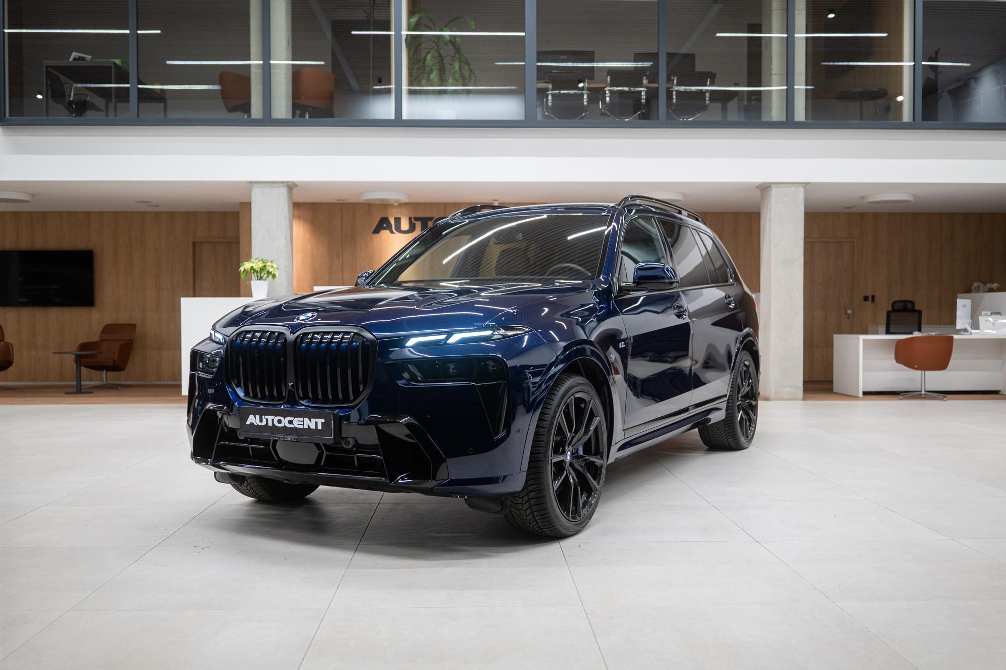 BMW X7, M40D 4X4 MÁSÁŽE NEZÁVISLÉ - fotka 3