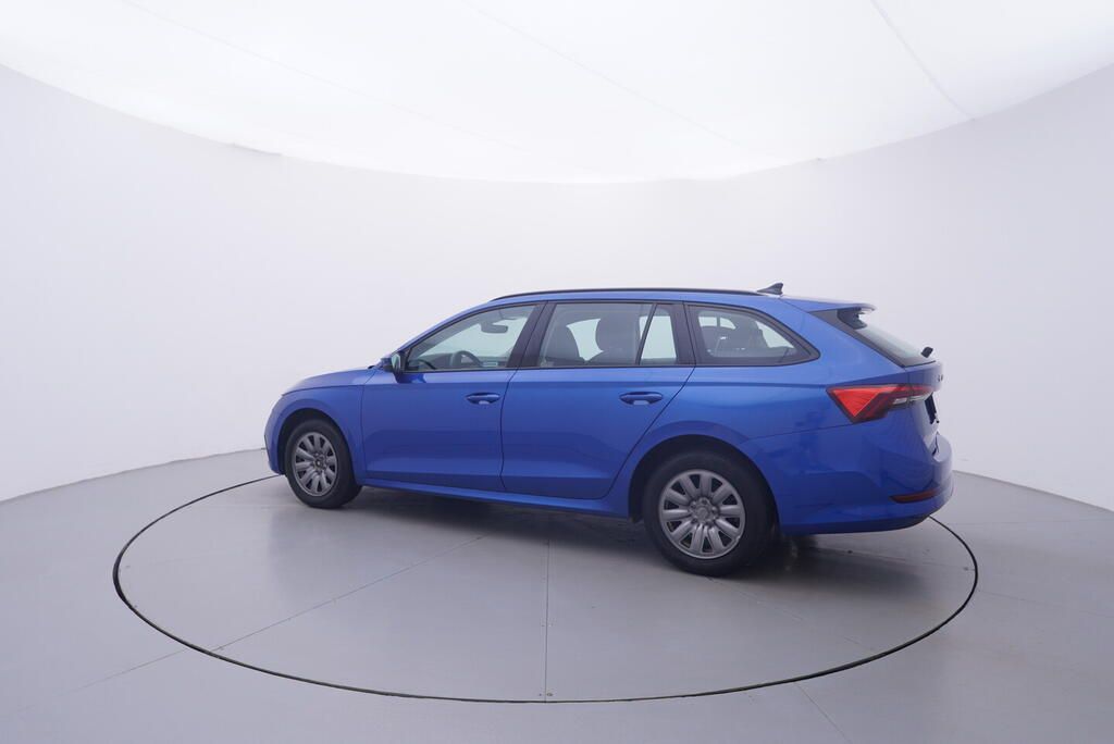 Škoda Octavia, Ambition 2.0 TDI 85 kW - fotka 3
