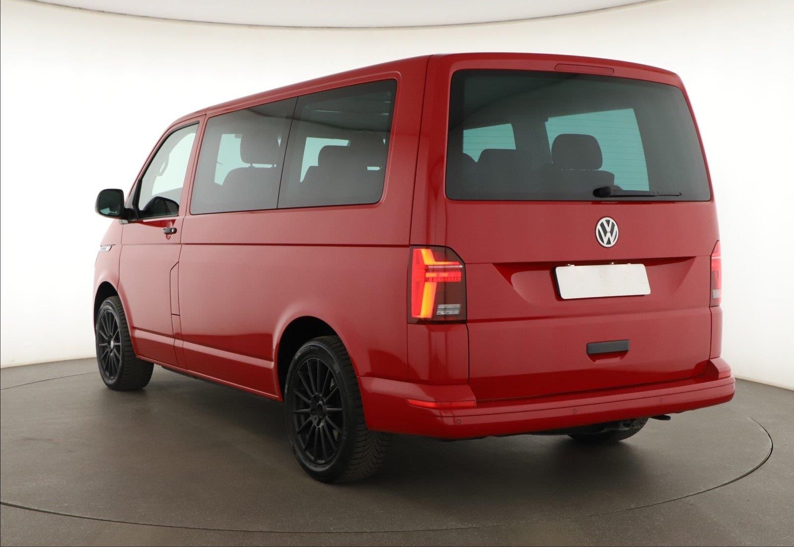 Volkswagen Multivan, 2.0 TDI, 7 míst, KR, Nové v ČR - fotka 4