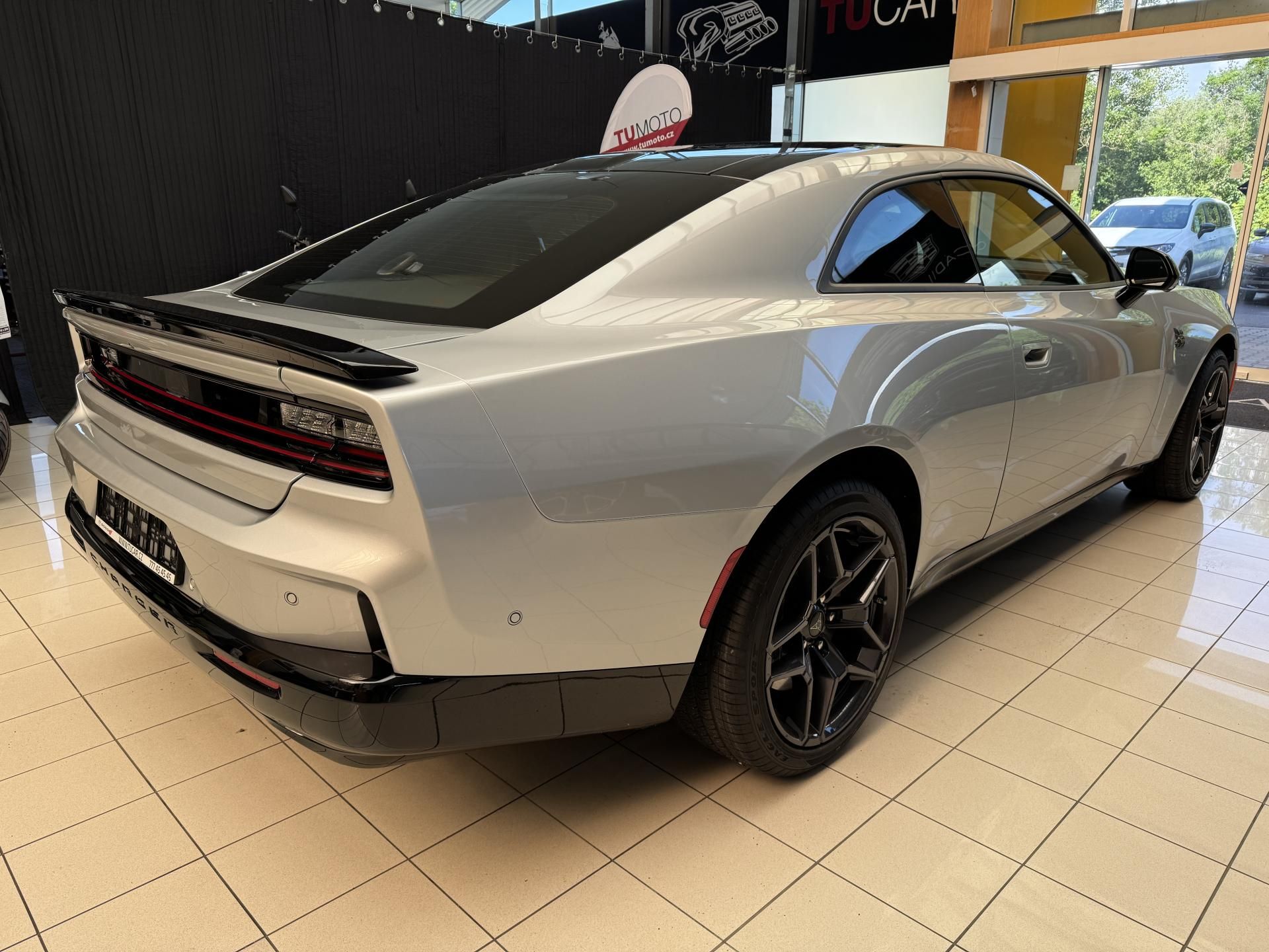 Dodge Charger, 2dv. Scat Pack 3,0 V6 AWD - fotka 5