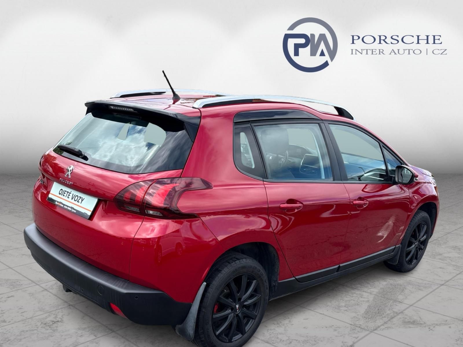 Peugeot 2008, 1.6 BlueHDI ACTIVE 73 kW - fotka 2