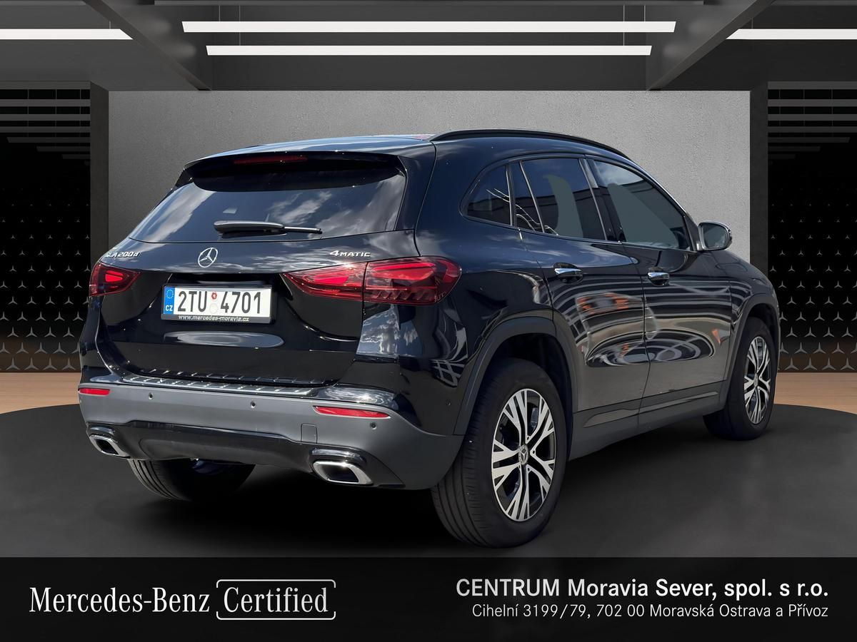 Mercedes-Benz GLA, 200 d 4MATIC - fotka 5