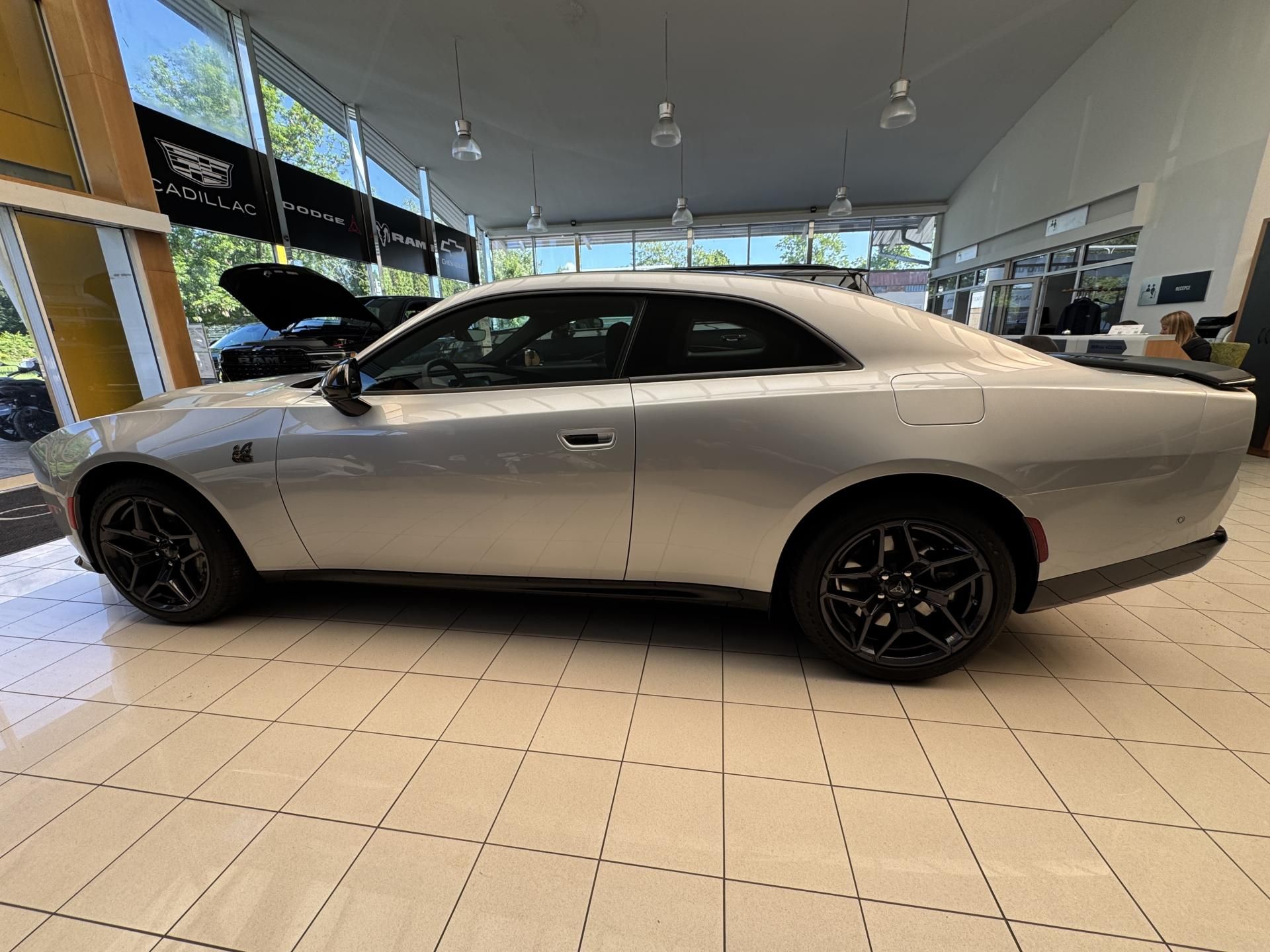 Dodge Charger, 2dv. Scat Pack 3,0 V6 AWD - fotka 2
