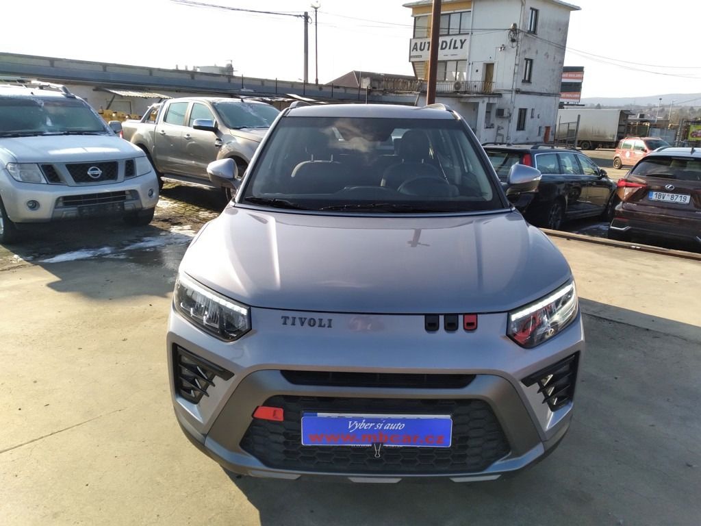 KGM Tivoli, 1.5 TGDI 4WD STYLE ZÁRUKA - fotka 2