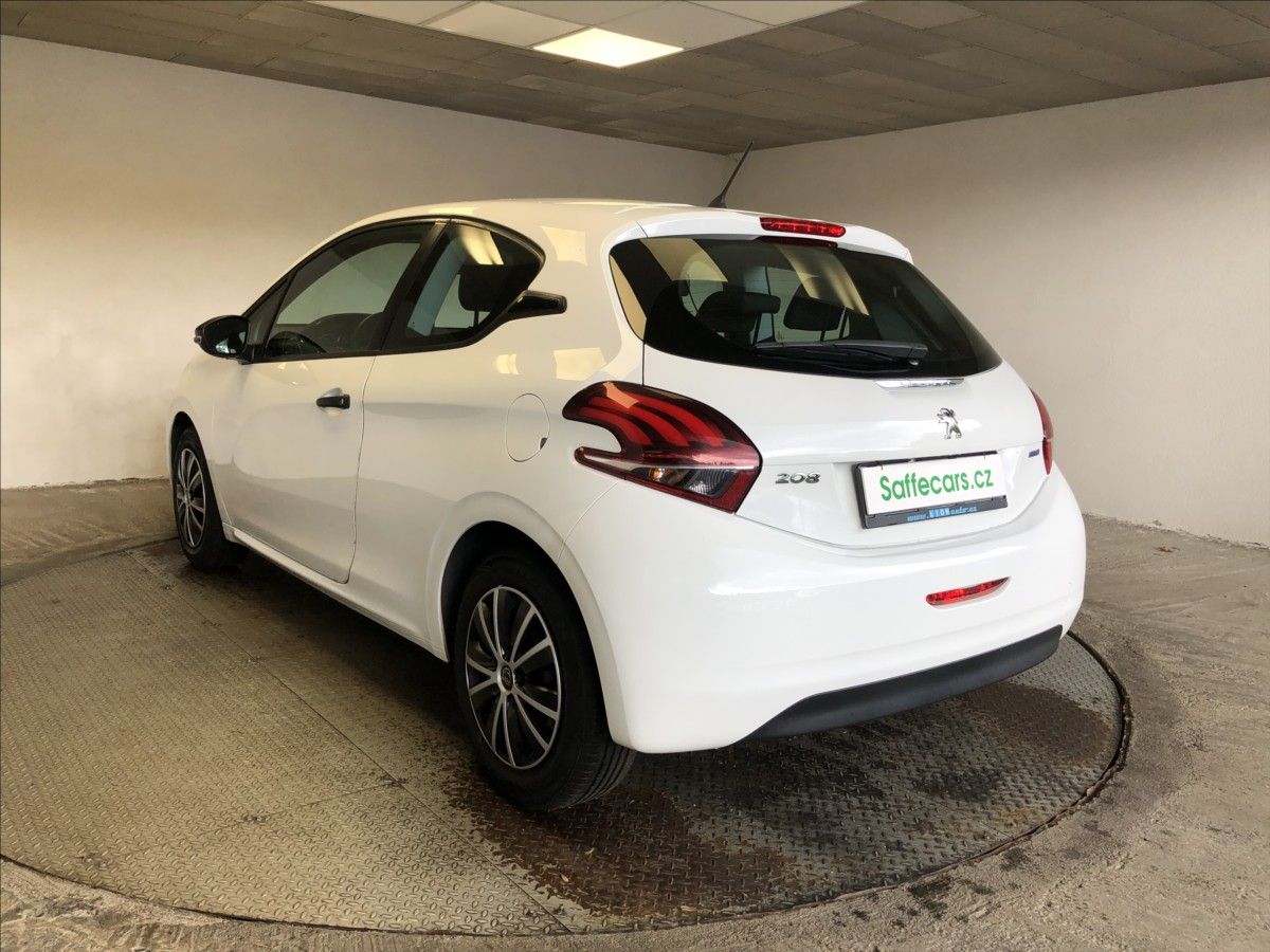 Peugeot 208, 1,2 Pure Tech - fotka 5