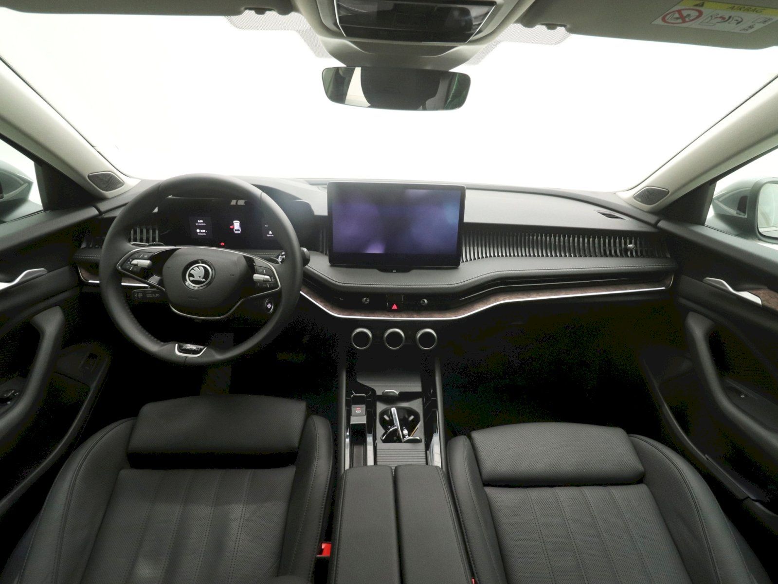 Škoda Superb, TDI 2.0/110kW DSG L&K - fotka 5