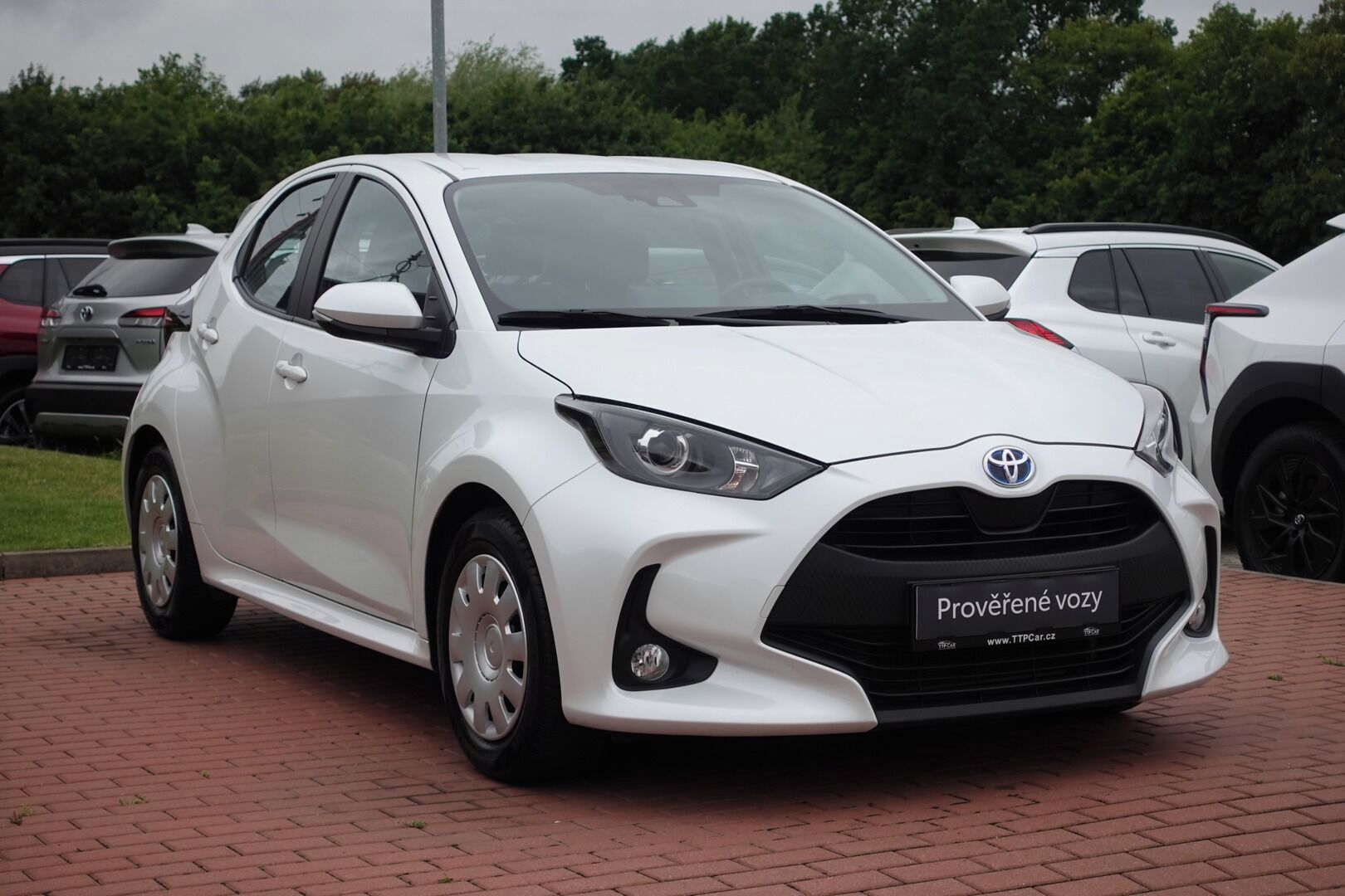Toyota Yaris, 1.5HEV 92 - 1 CVT CS Comfort - fotka 4