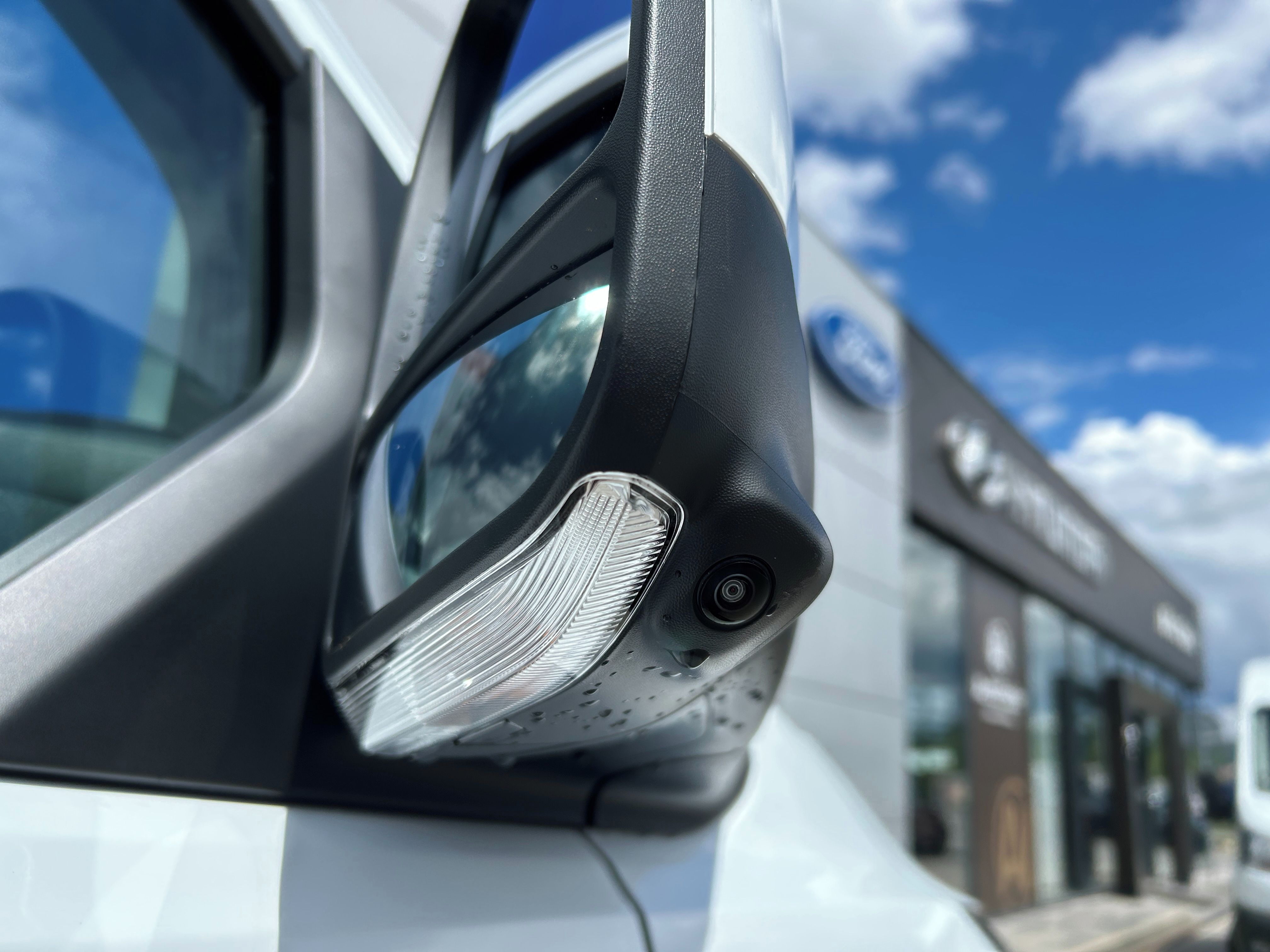 Ford Tourneo Custom, Titanium X L2 2.0EcoBlue 125kW - fotka 5